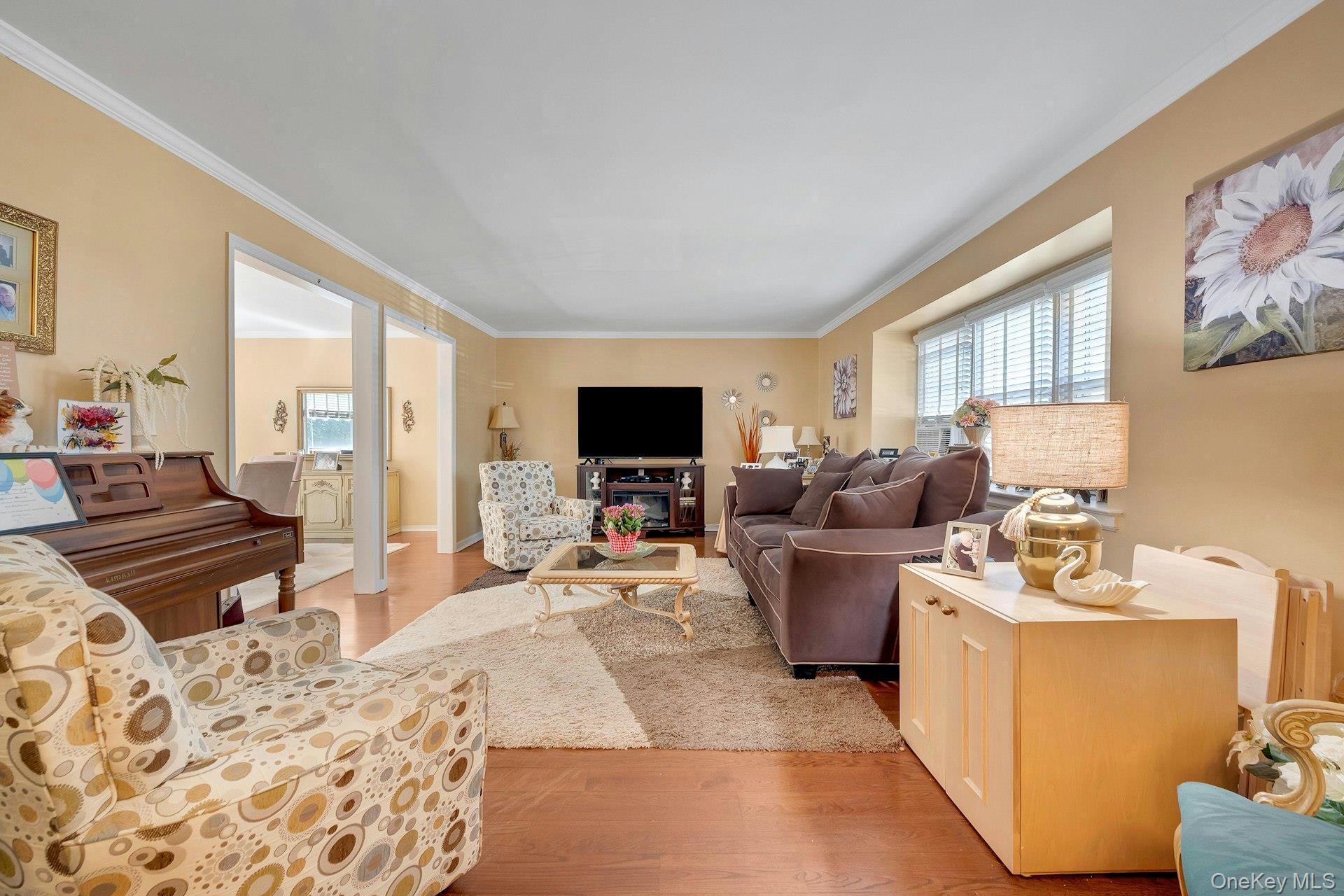 124 Robins # 124, New Rochelle, NY 10801