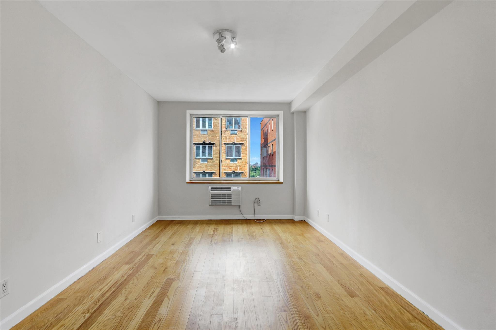 4317 Union Street # 5A, Flushing, NY 11355