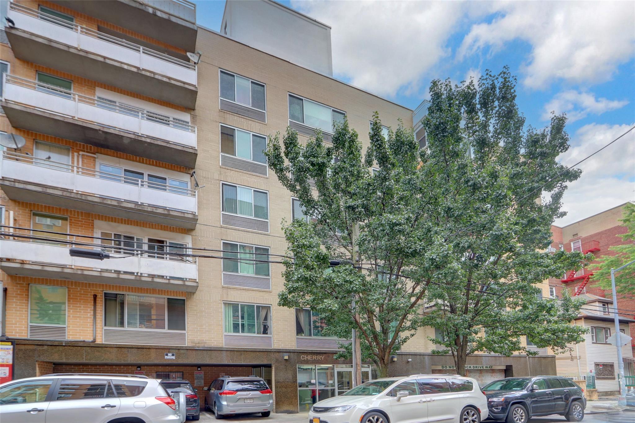 4317 Union Street # 5A, Flushing, NY 11355