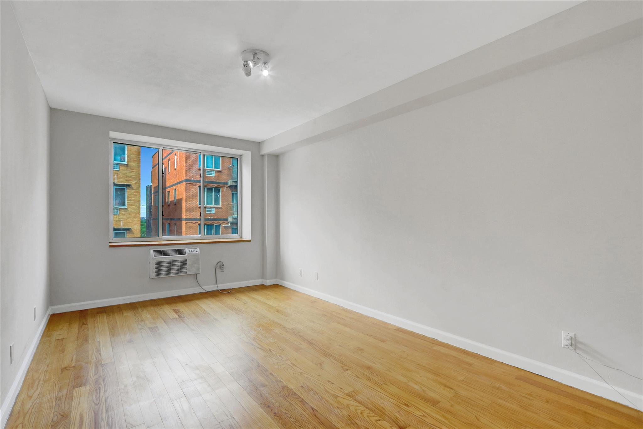 4317 Union Street # 5A, Flushing, NY 11355