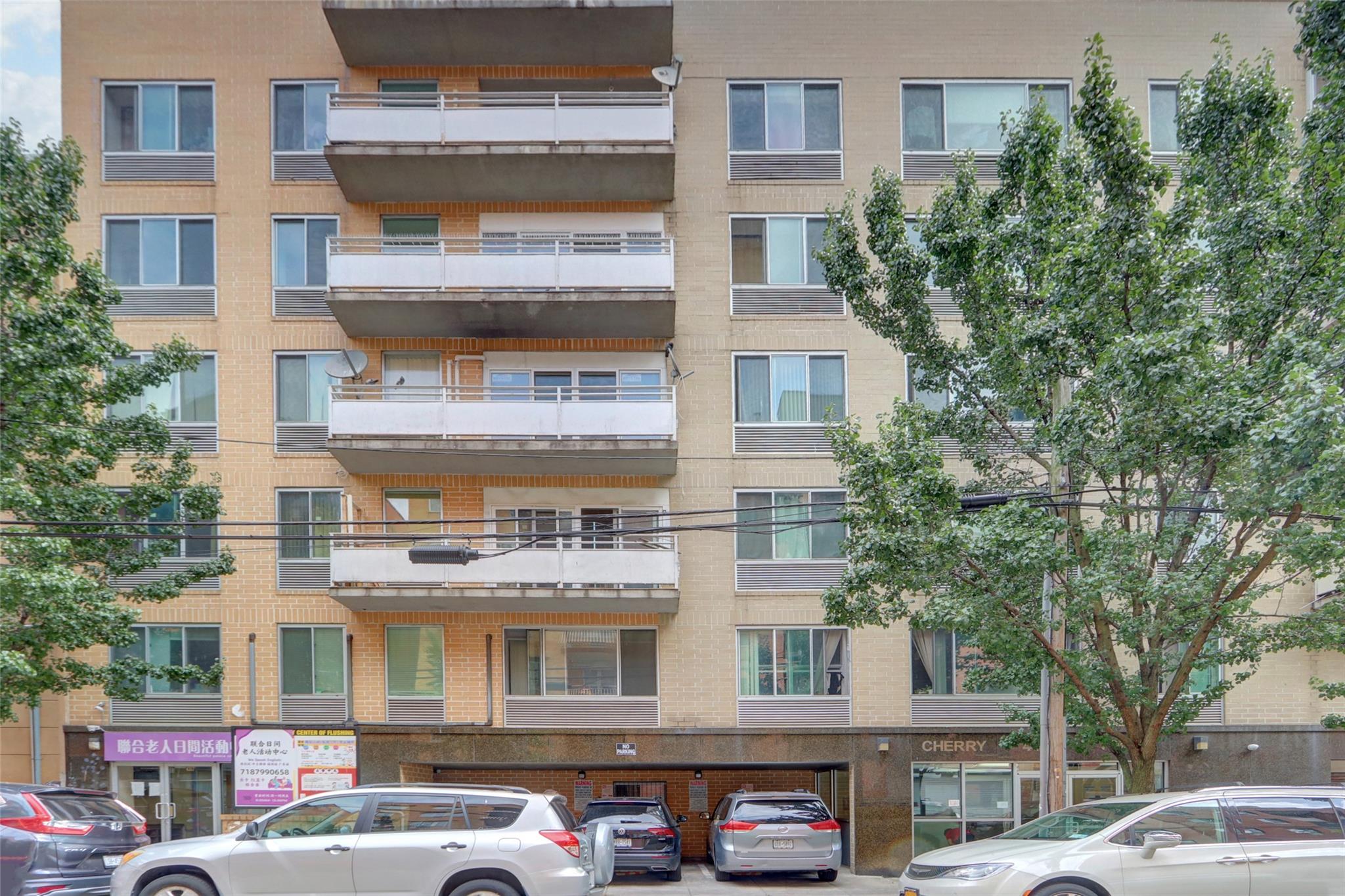 4317 Union Street # 5A, Flushing, NY 11355