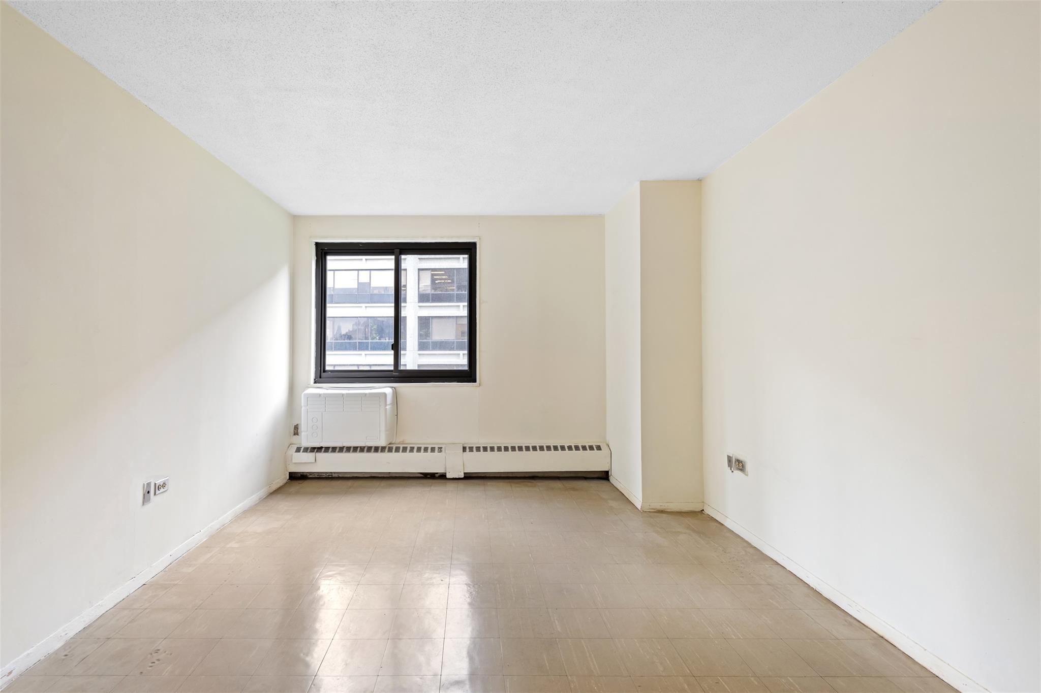 333 Pearl Street # 8E, New York (Manhattan), NY 10038