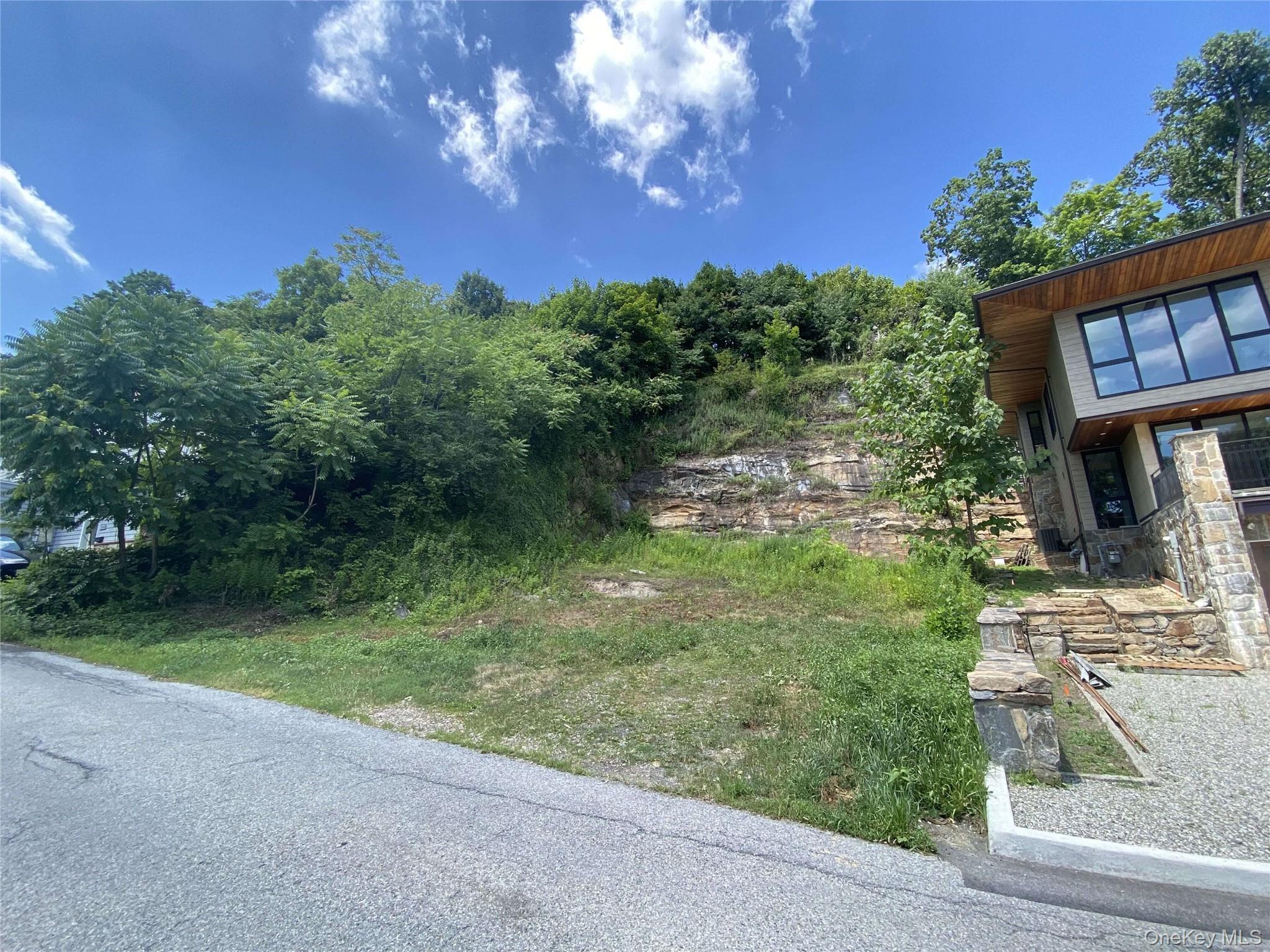 1 Avondale Road, Yonkers, NY 10710