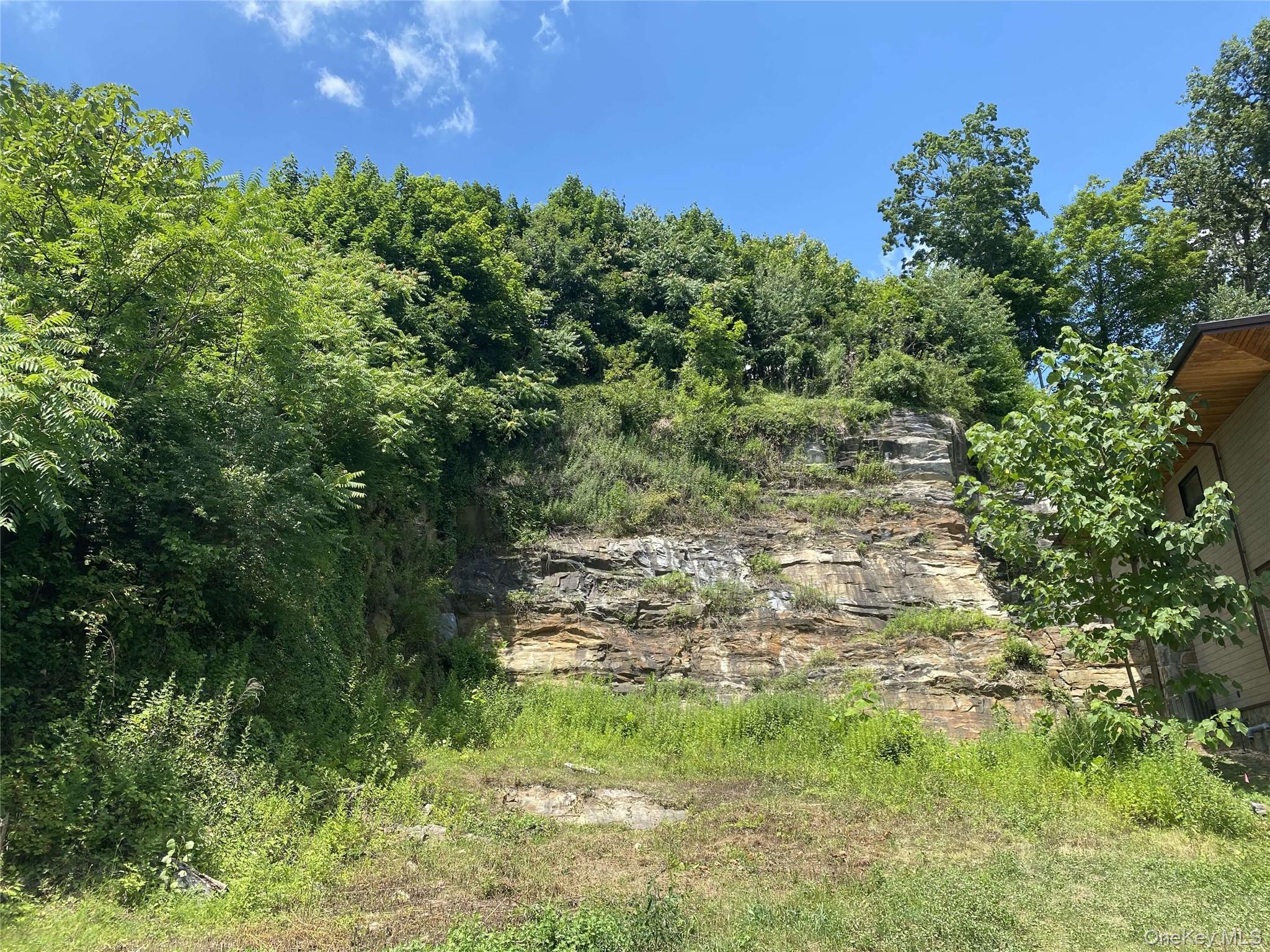 1 Avondale Road, Yonkers, NY 10710