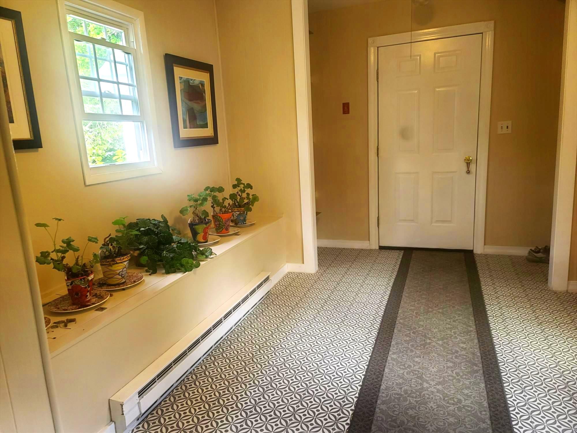 49 Old Farm Road, Rhinebeck, NY 12572