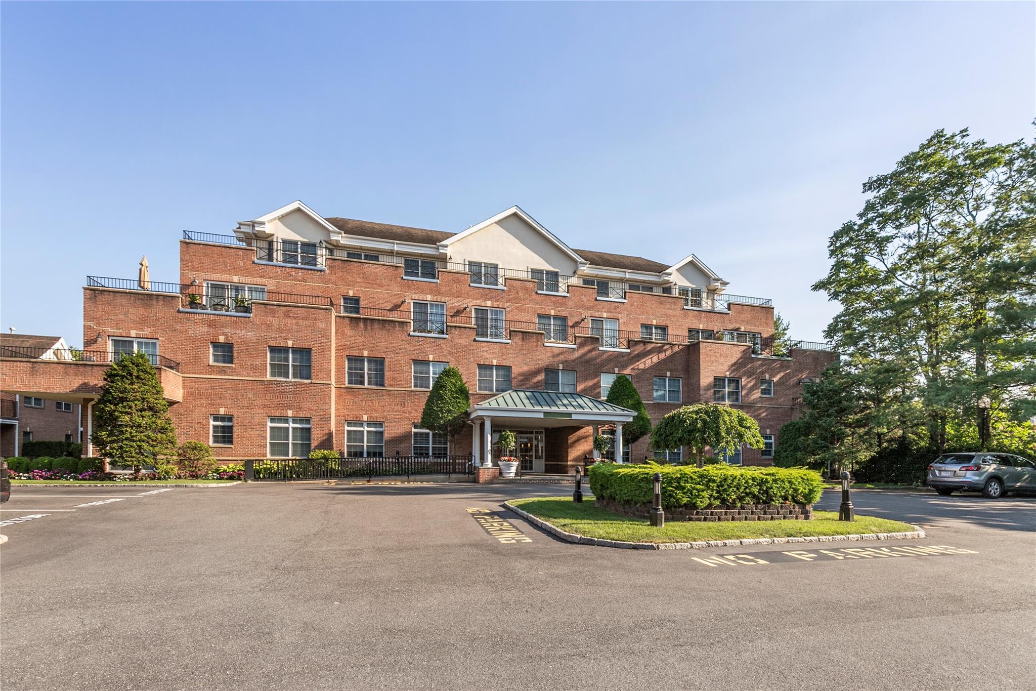 1 Portico Court # 200, Great Neck, NY 11021