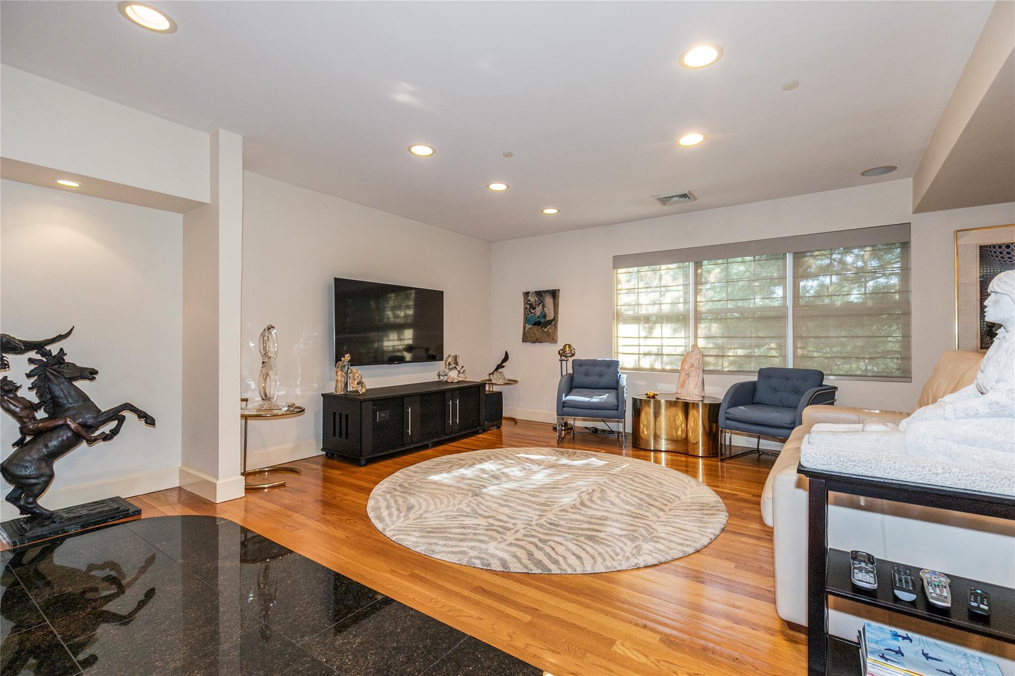 1 Portico Court # 200, Great Neck, NY 11021