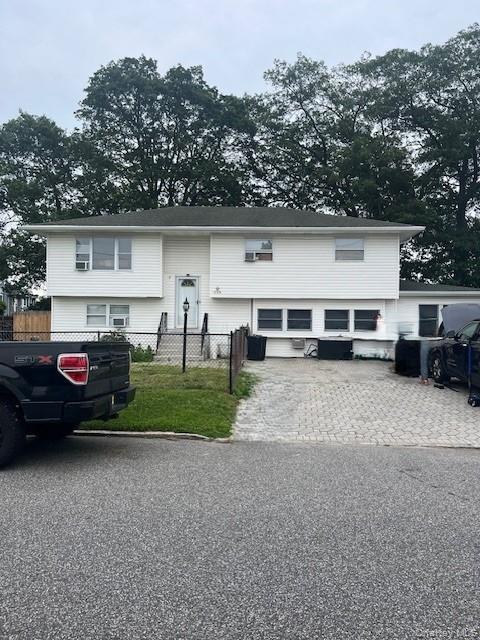 226 14th Avenue, West Babylon, NY 11704