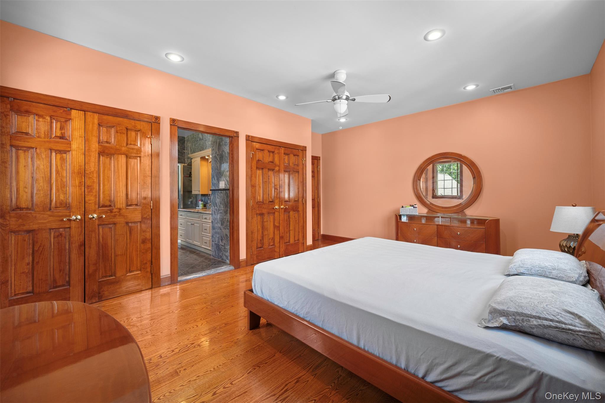 83-14 266th Street, Glen Oaks, NY 11004