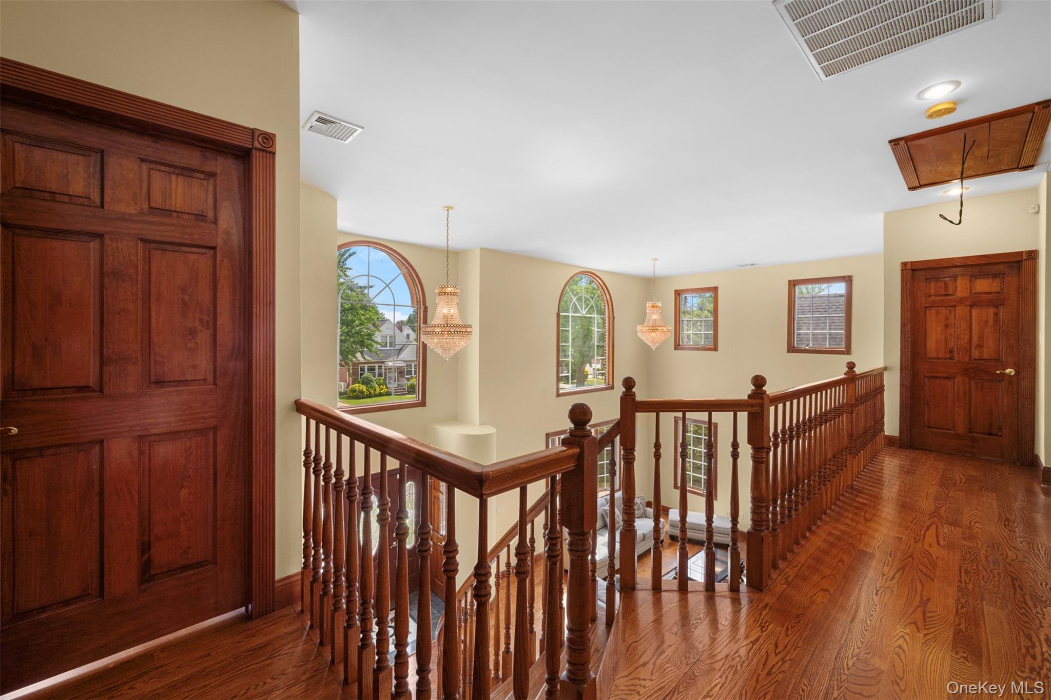 83-14 266th Street, Glen Oaks, NY 11004