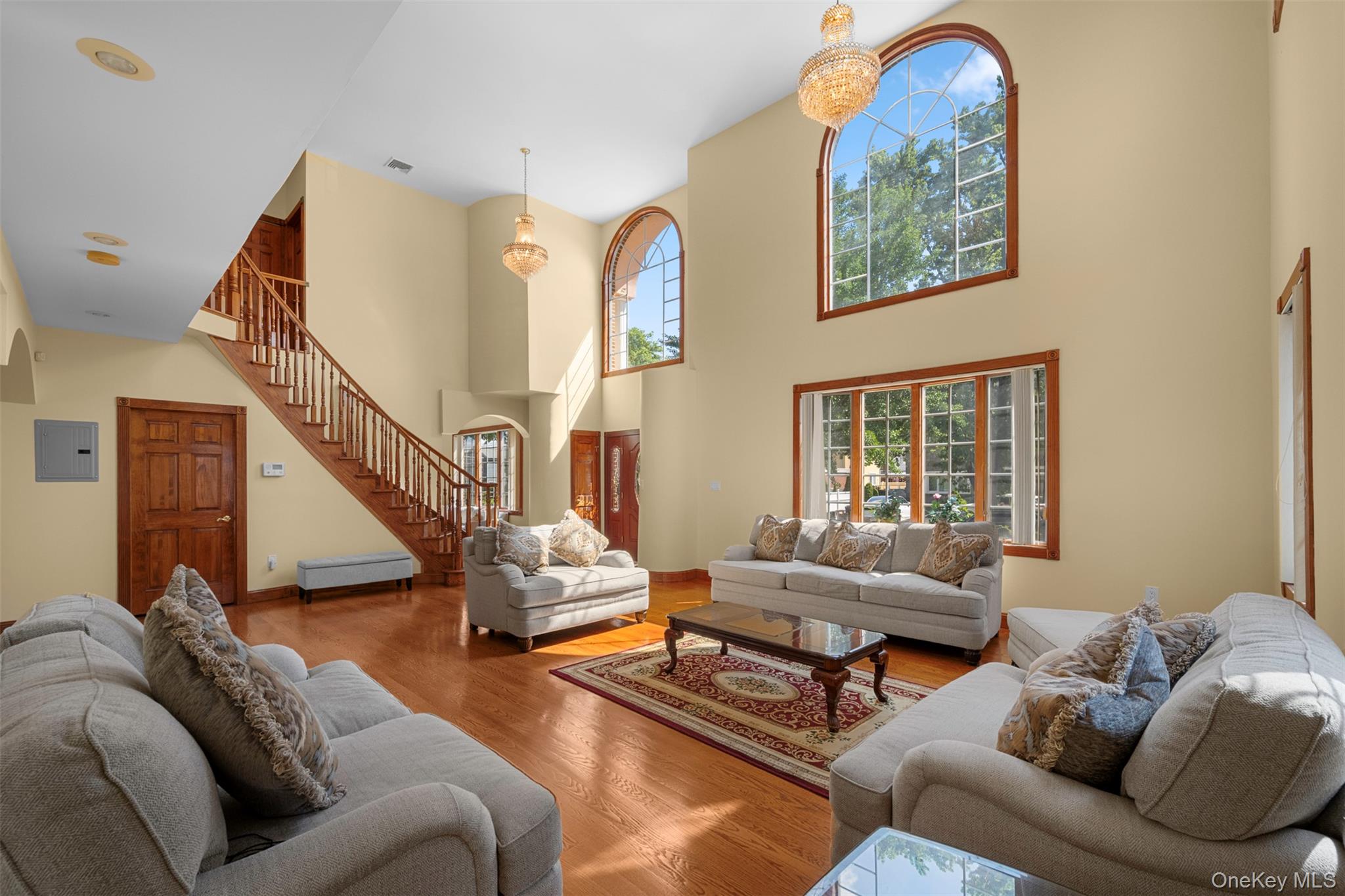 83-14 266th Street, Glen Oaks, NY 11004