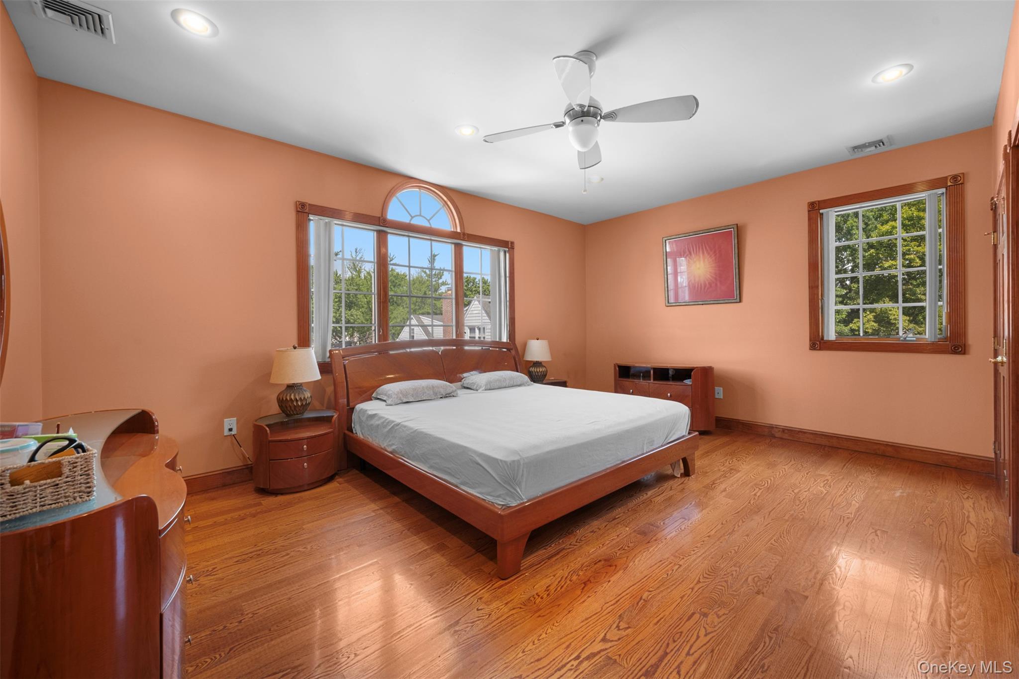 83-14 266th Street, Glen Oaks, NY 11004