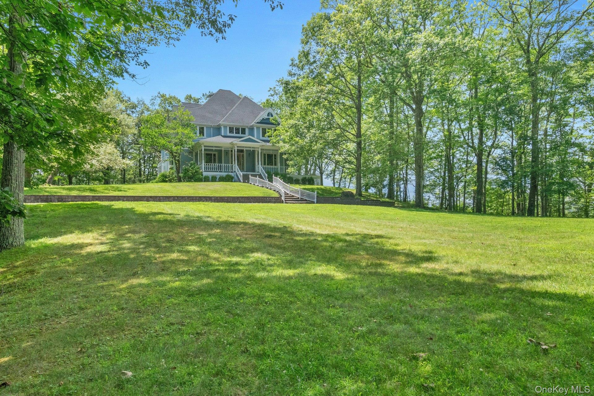 25 Lake Gilead Road, Carmel, NY 10512