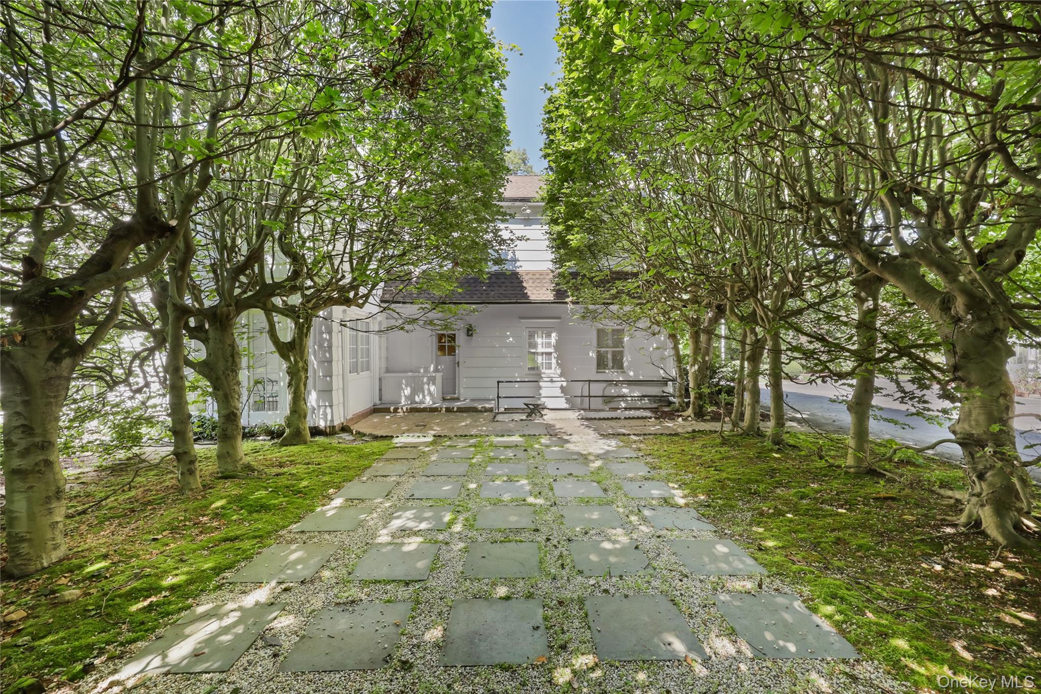 36 Revolutionary Road, Briarcliff Manor, NY 10510