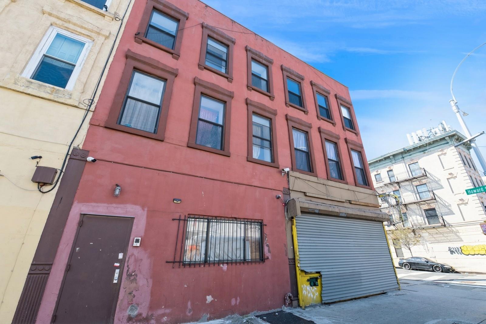 275 Howard Avenue, Brooklyn, NY 11233