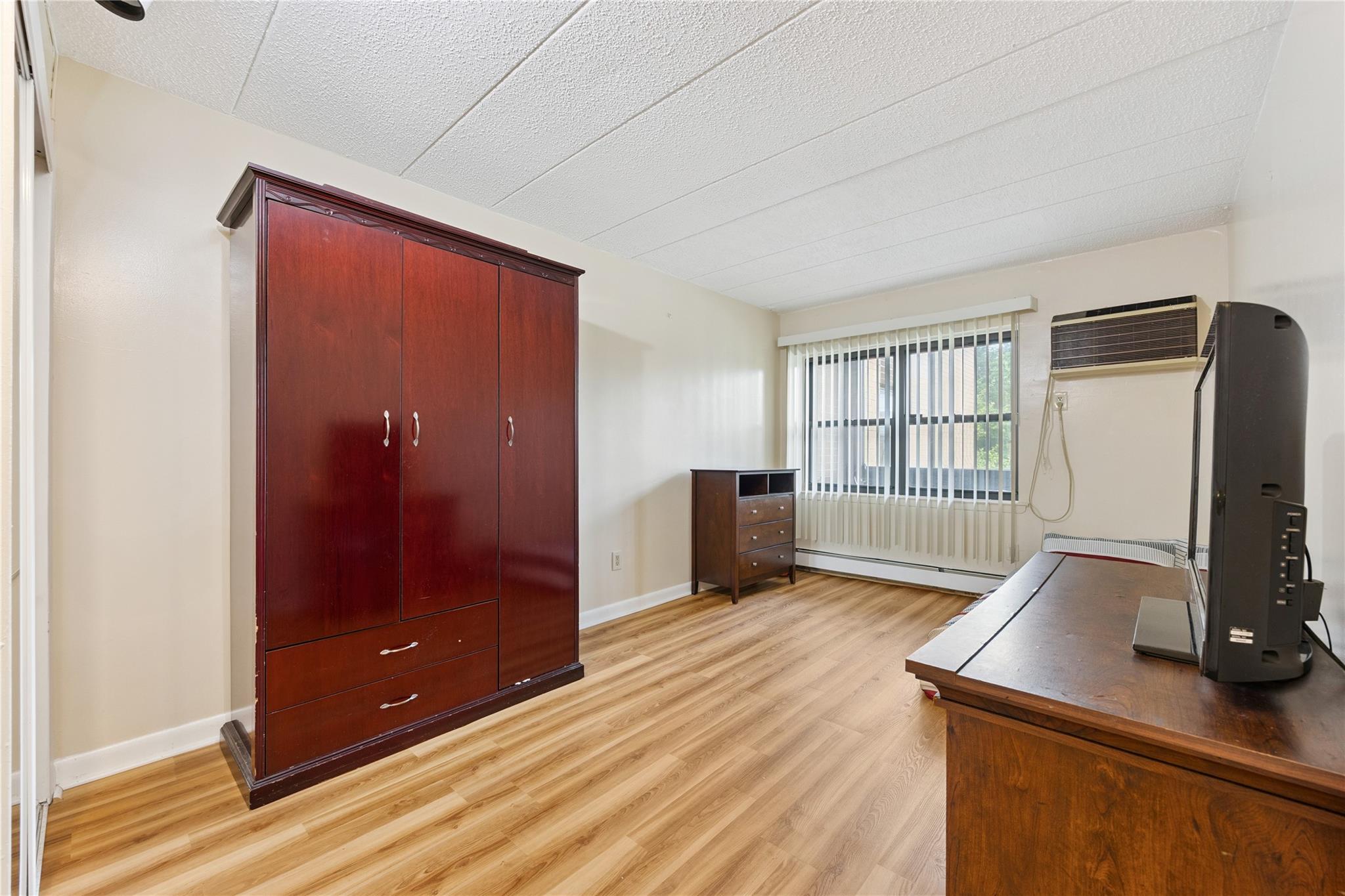 75-22 Parsons Boulevard # D2, Fresh Meadows, NY 11366