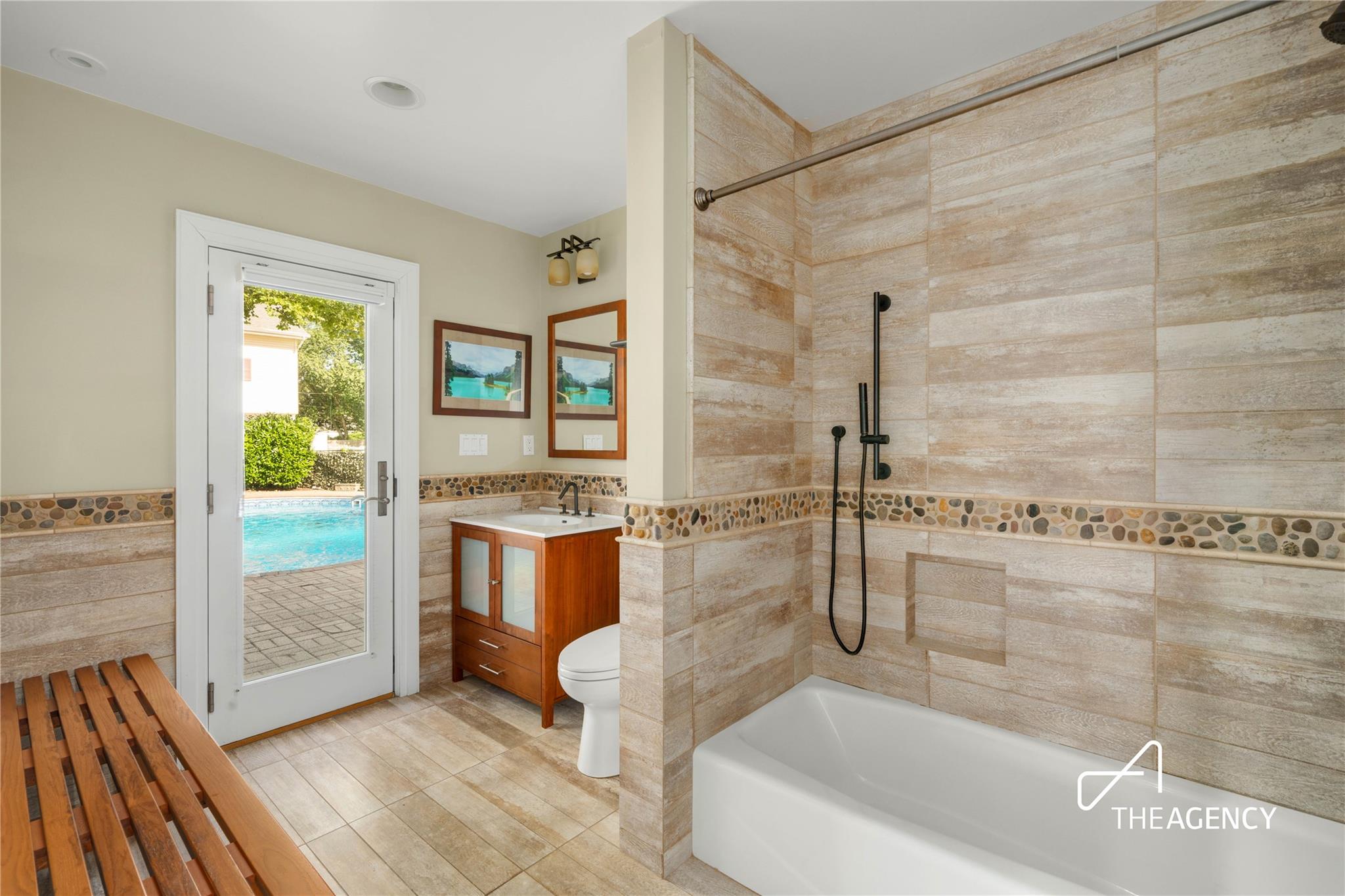 50 Ships Point Lane, Oyster Bay, NY 11771