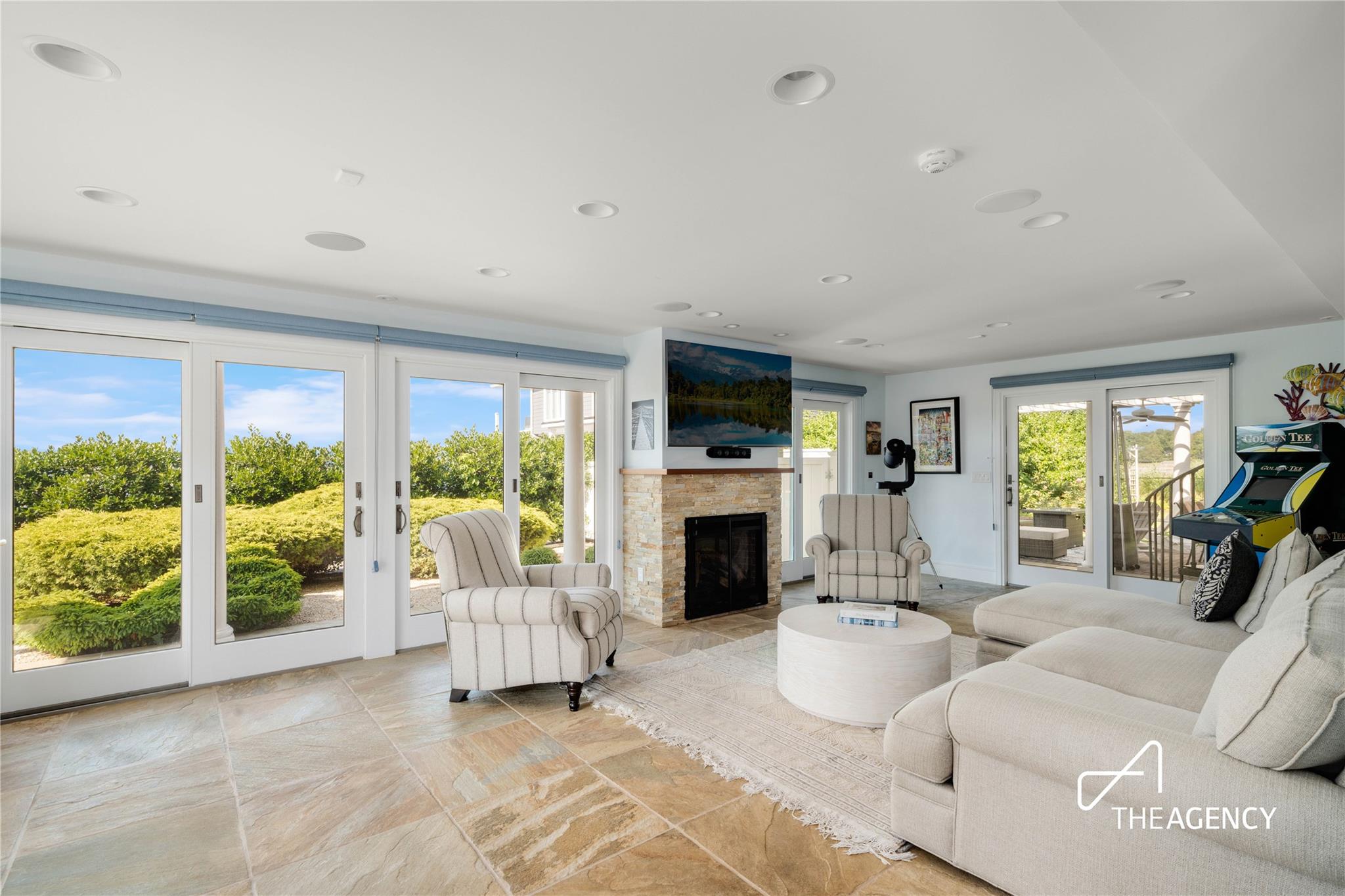 50 Ships Point Lane, Oyster Bay, NY 11771