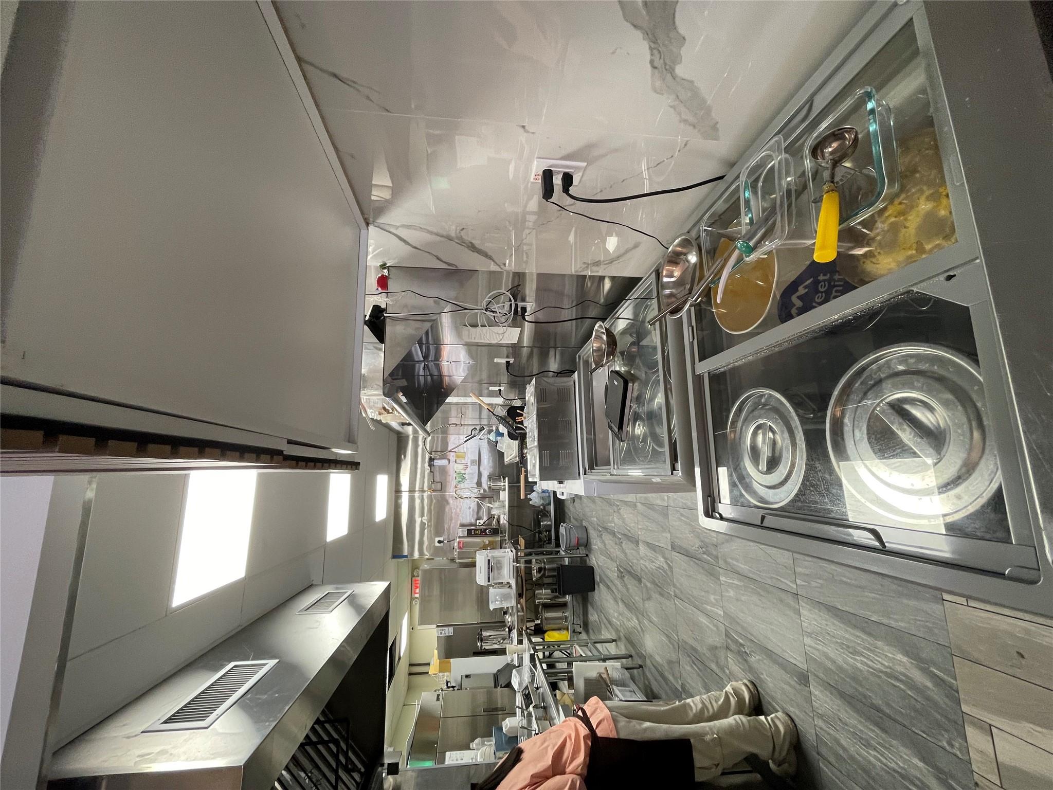 Jericho, NY 11753-2363