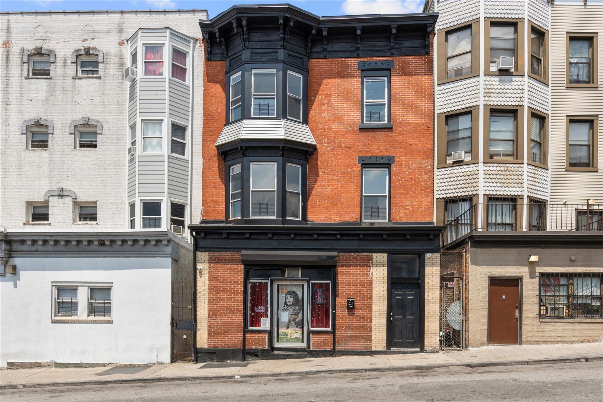 123 Elm Street, Yonkers, NY 10701