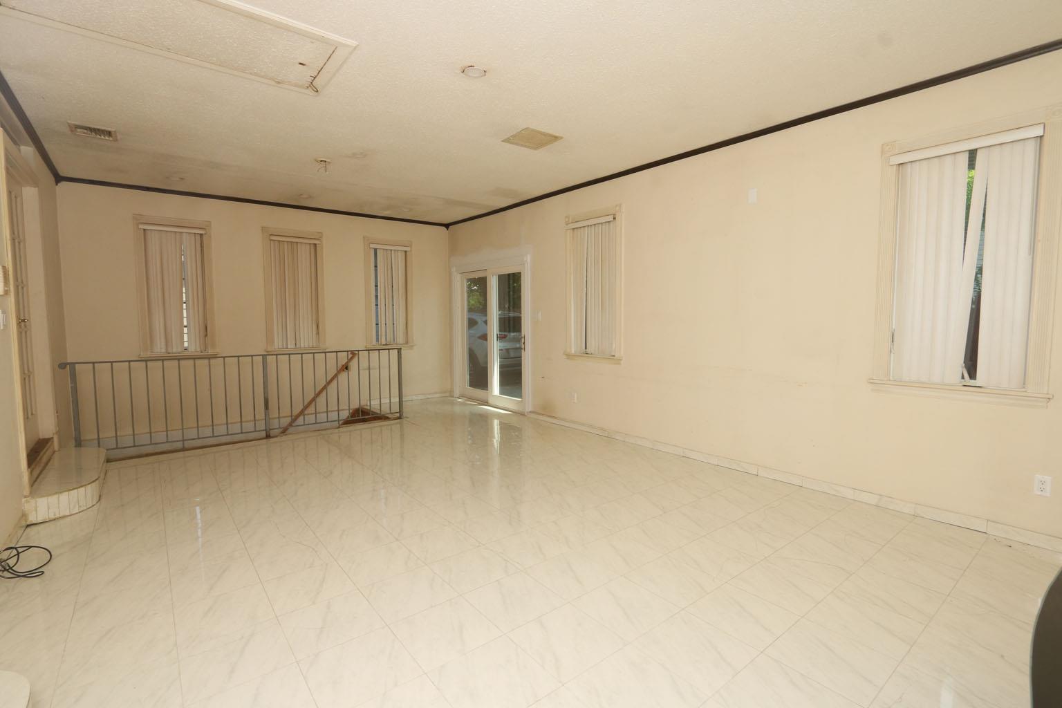 148 Spruce Street, Lindenhurst, NY 11757