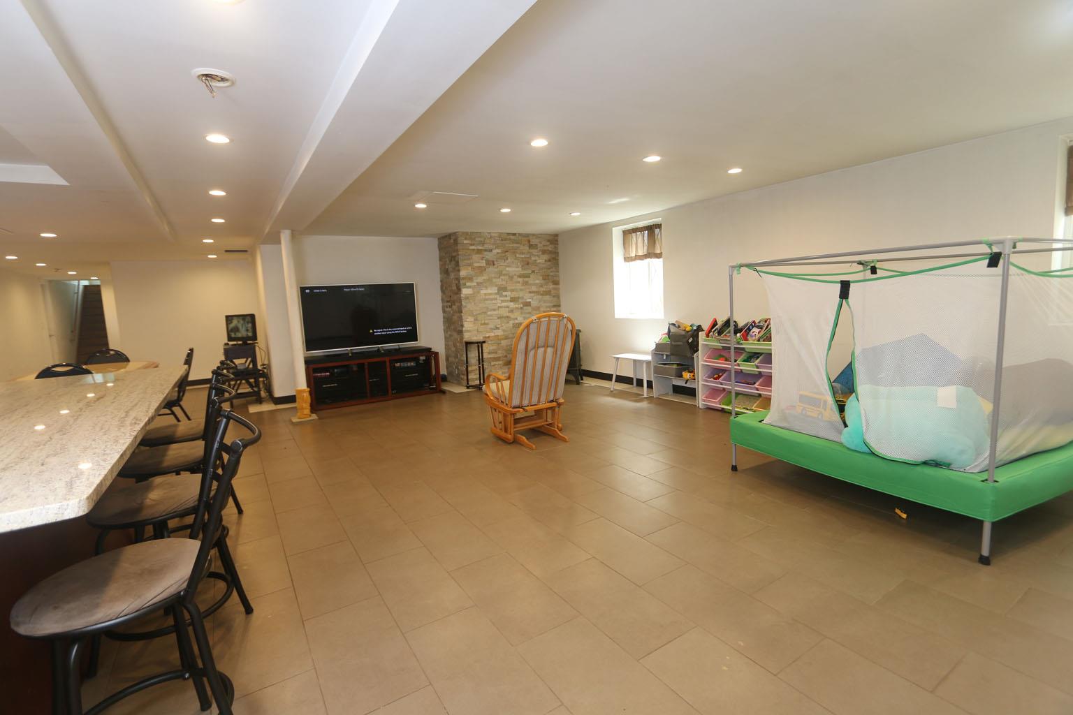 148 Spruce Street, Lindenhurst, NY 11757