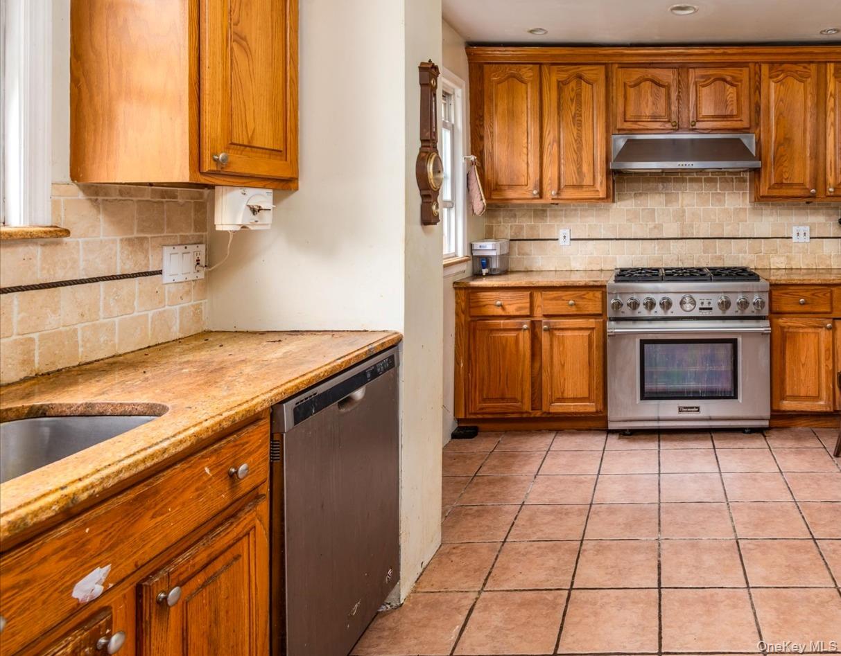 118 Carver Terrace, Yonkers, NY 10710