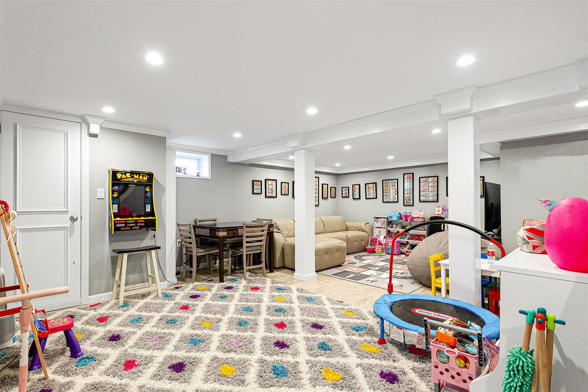 3 Grant Avenue, Albertson, NY 11507