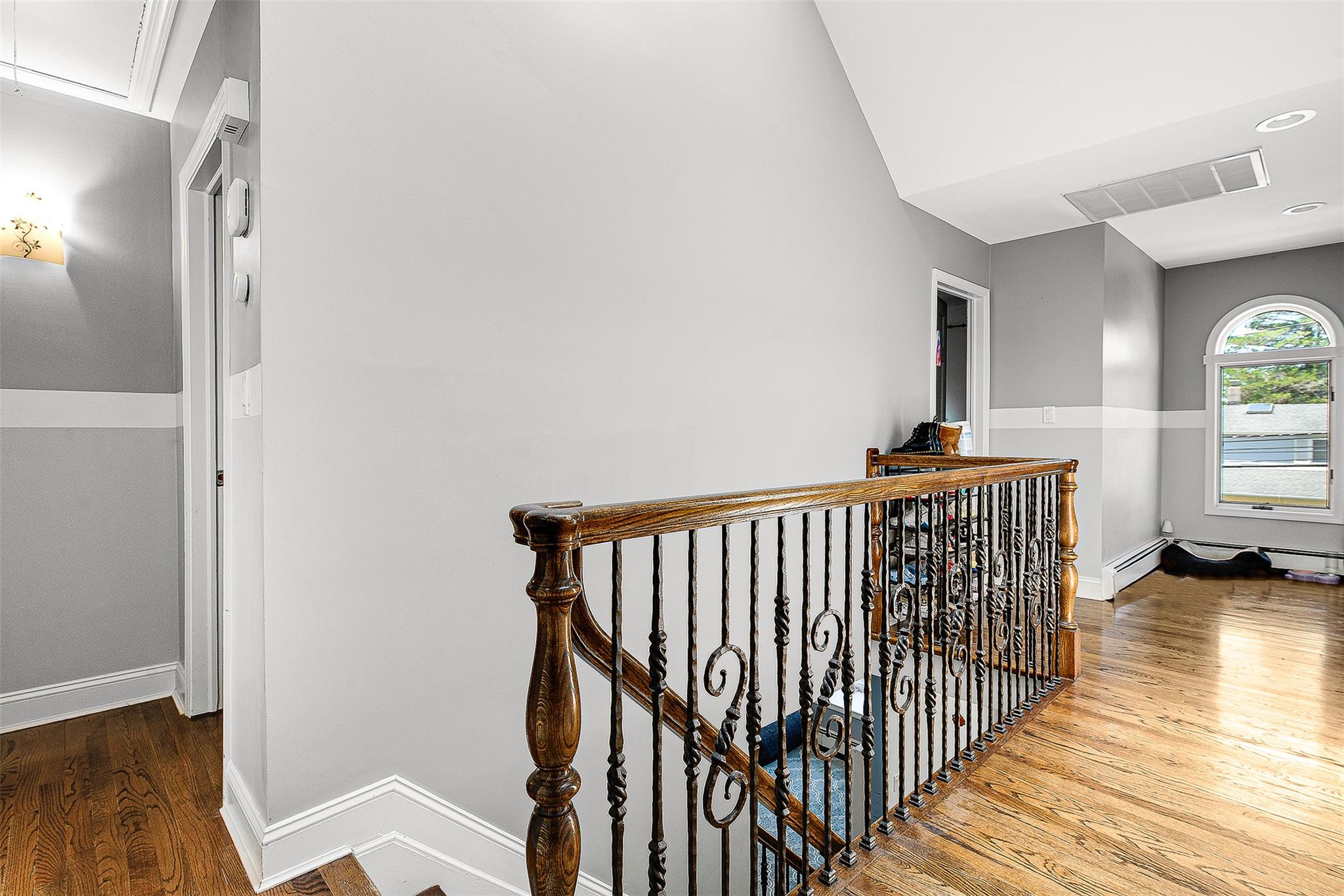 3 Grant Avenue, Albertson, NY 11507