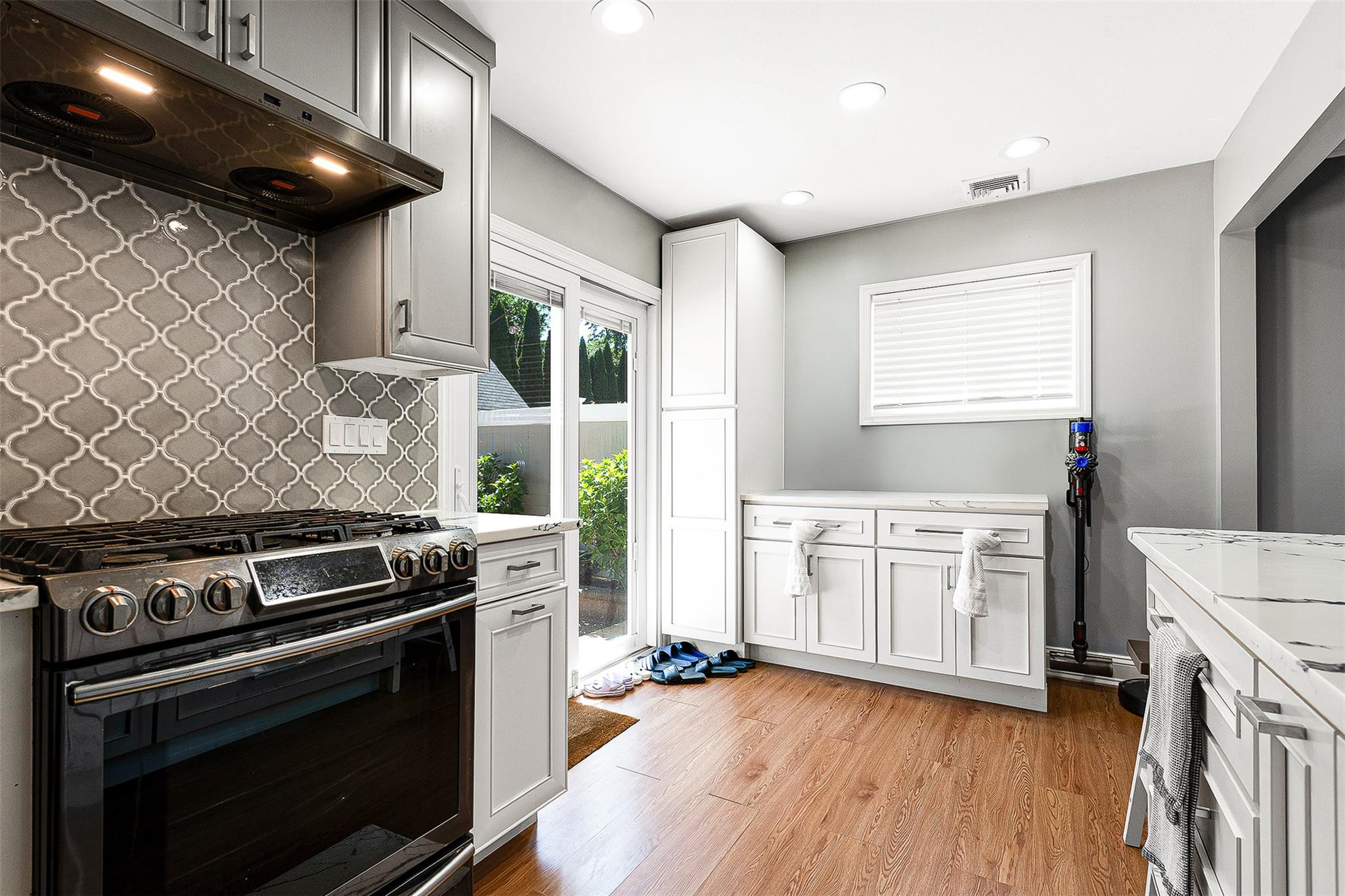 3 Grant Avenue, Albertson, NY 11507