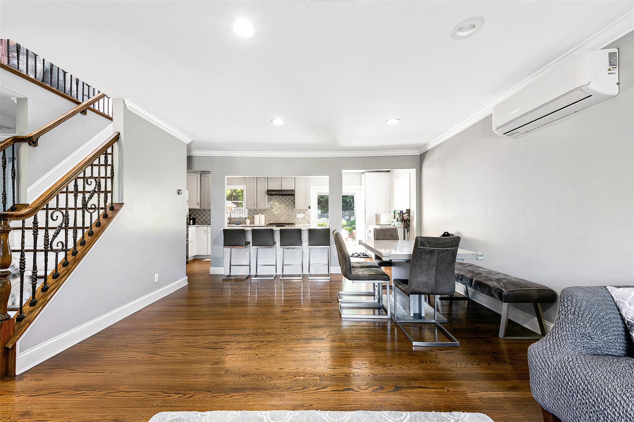 3 Grant Avenue, Albertson, NY 11507