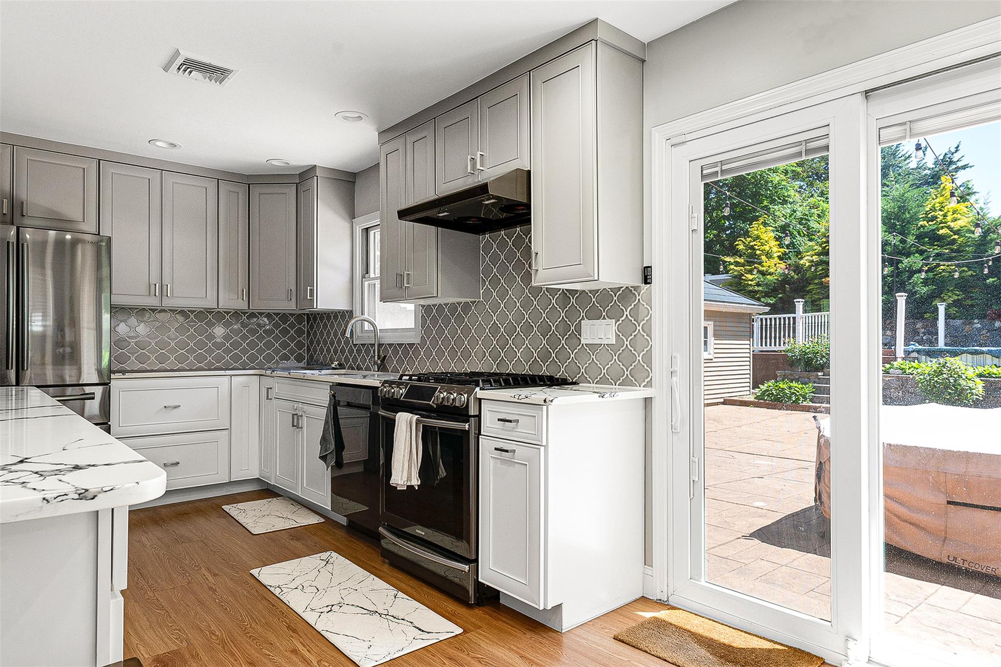 3 Grant Avenue, Albertson, NY 11507