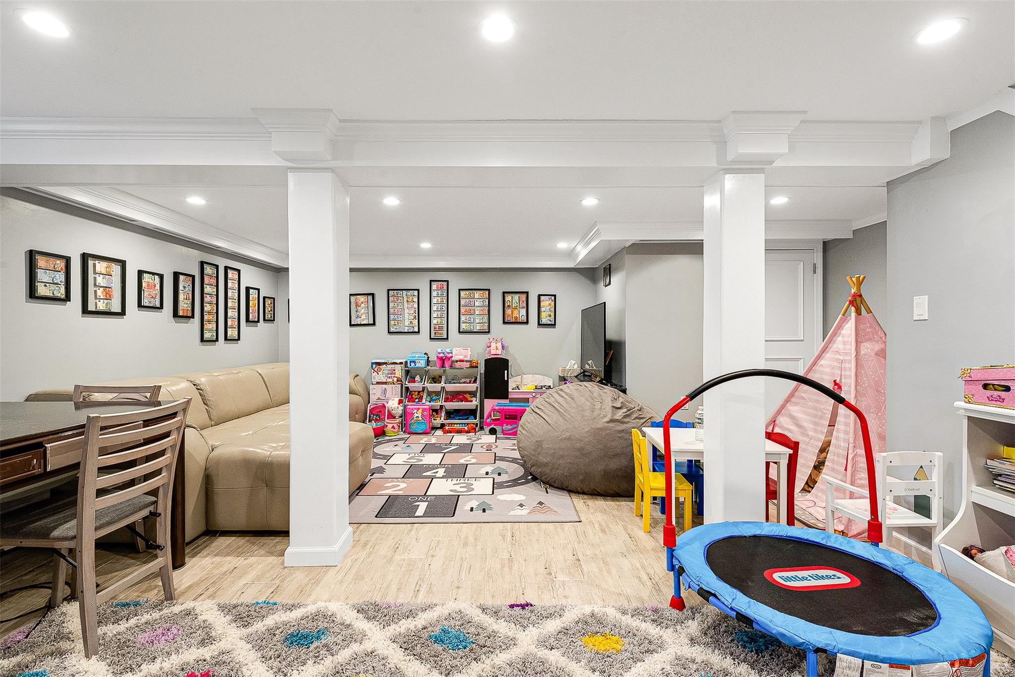 3 Grant Avenue, Albertson, NY 11507