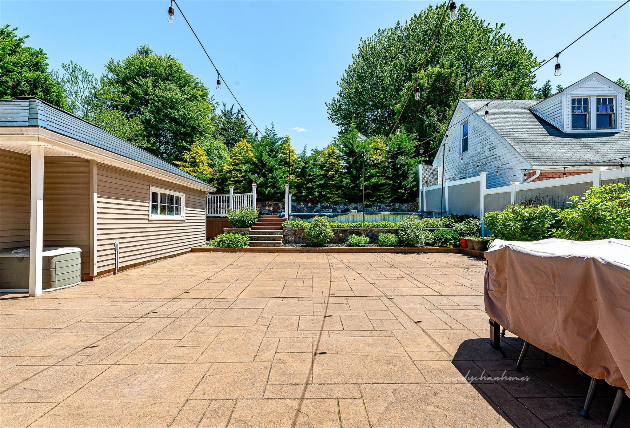 3 Grant Avenue, Albertson, NY 11507