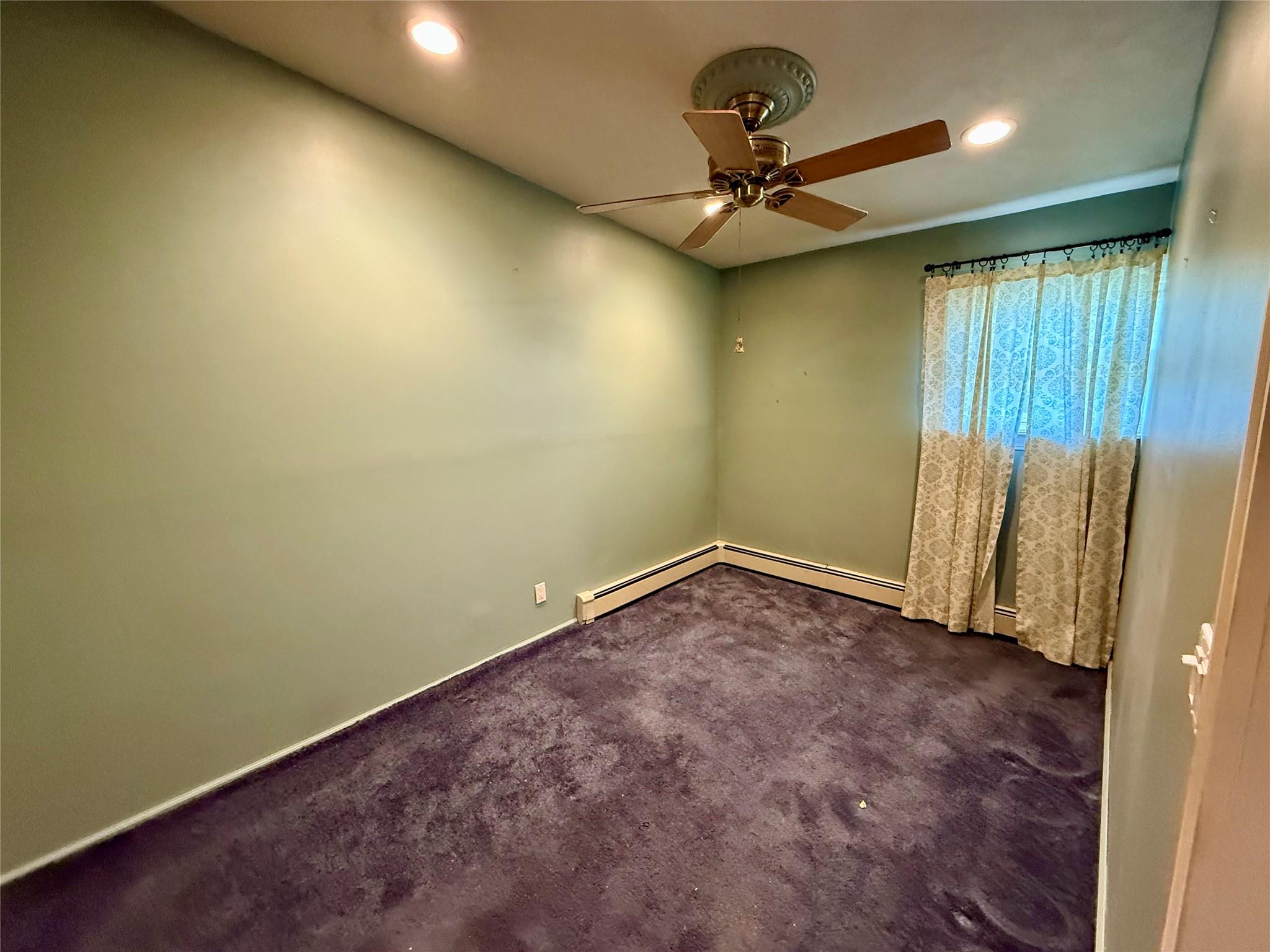 18 Ivy Street # 1B, Farmingdale, NY 11735