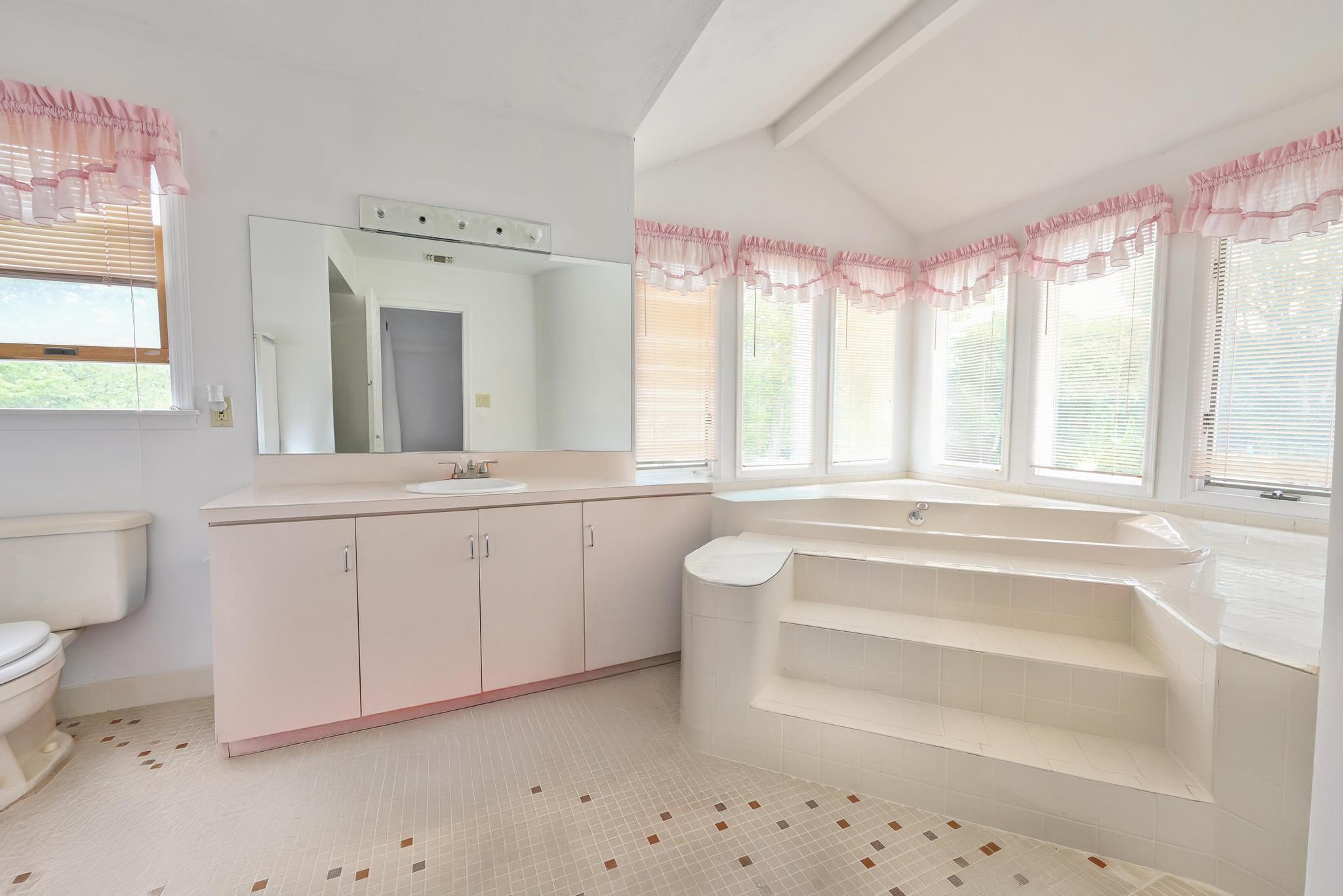 30 Ashford Drive, Bohemia, NY 11716