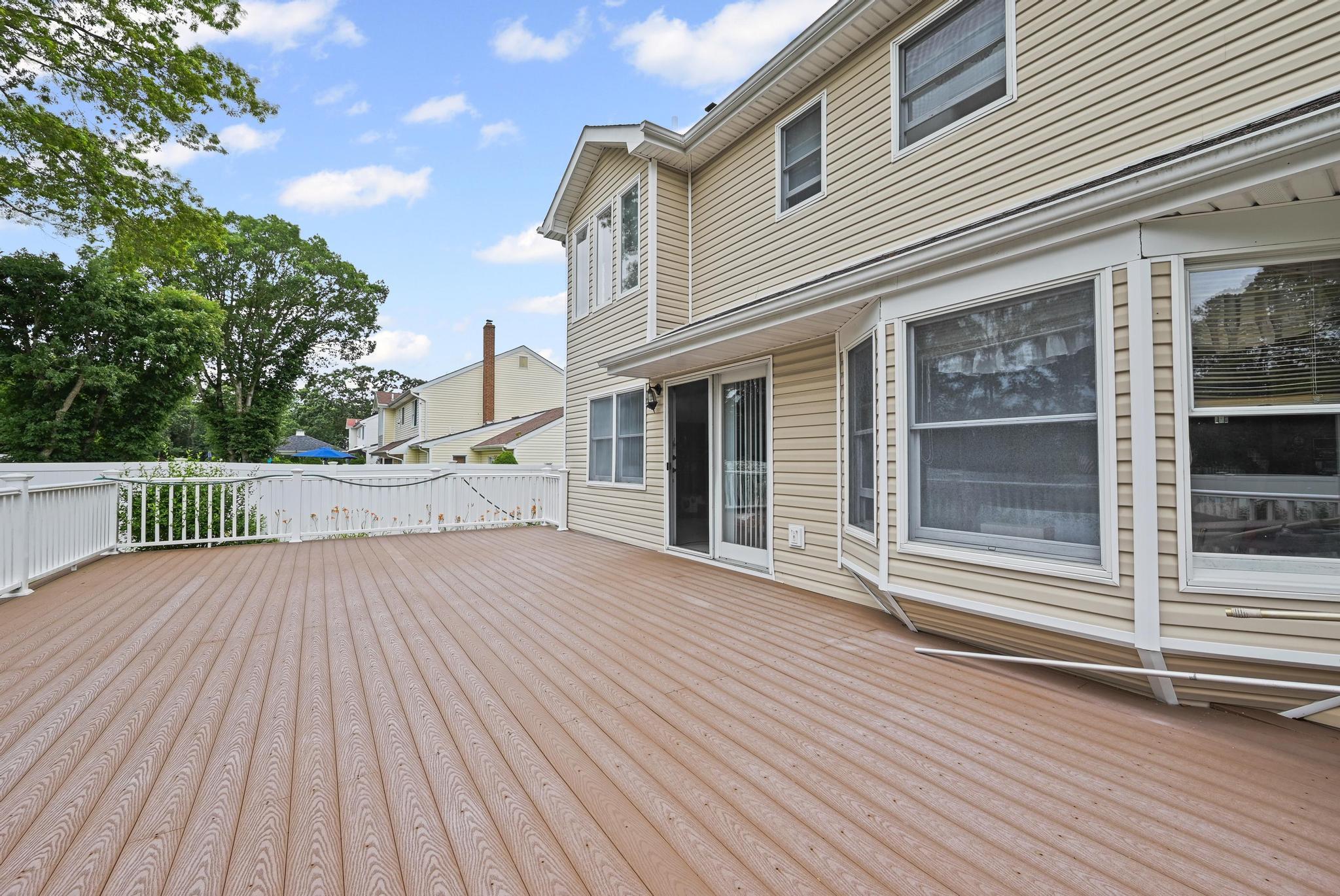 30 Ashford Drive, Bohemia, NY 11716