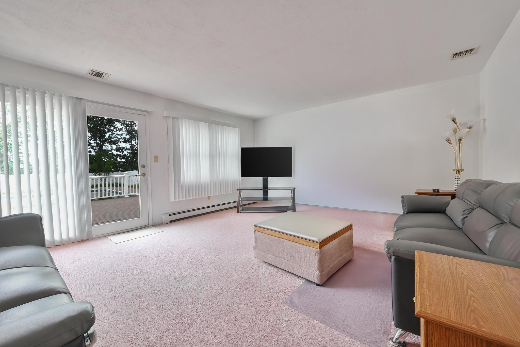 30 Ashford Drive, Bohemia, NY 11716