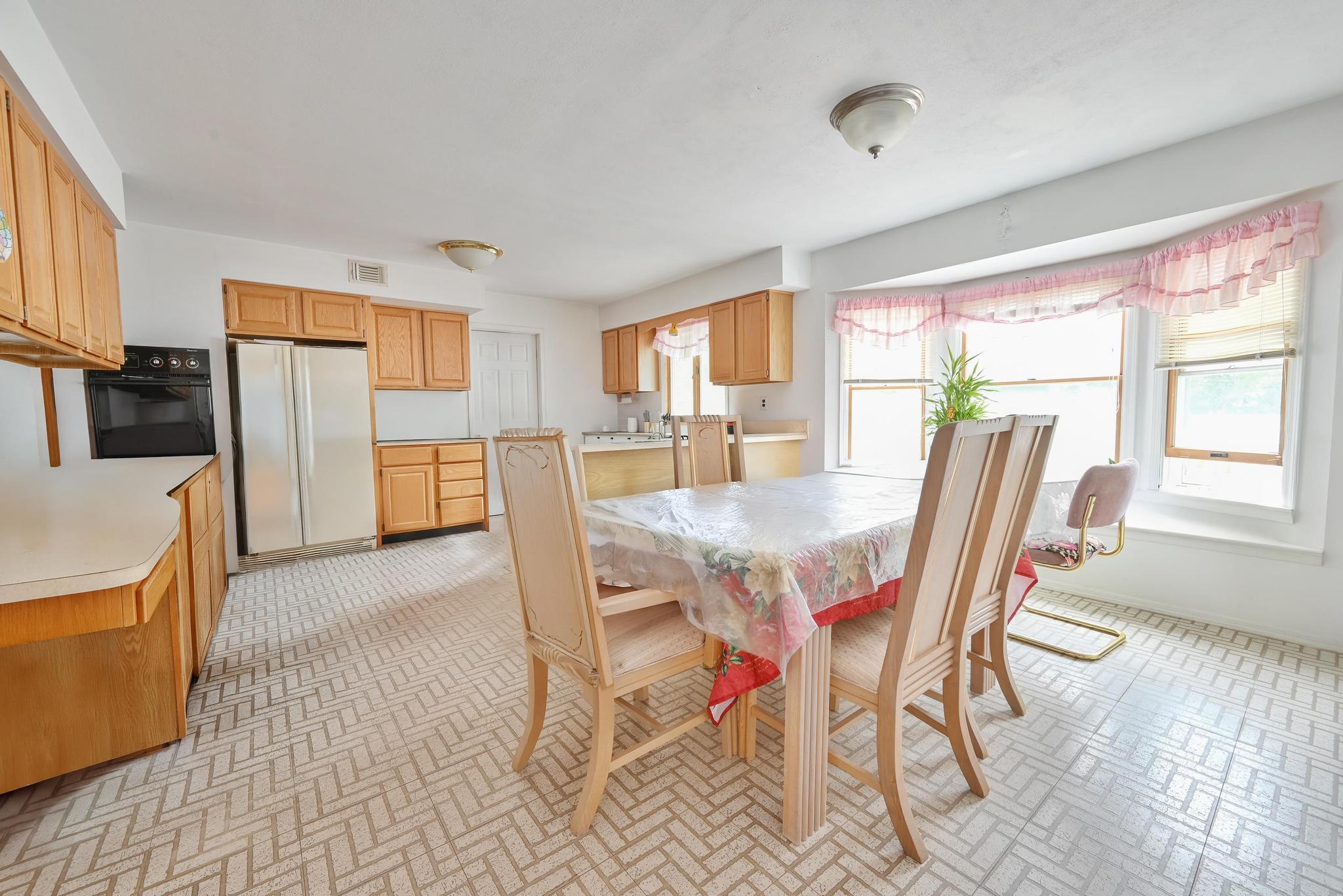 30 Ashford Drive, Bohemia, NY 11716