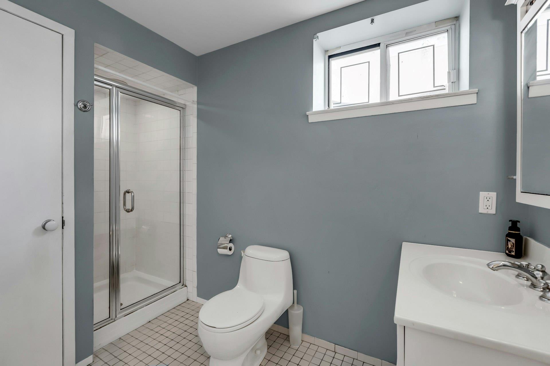 117 E Madison Street, East Islip, NY 11730