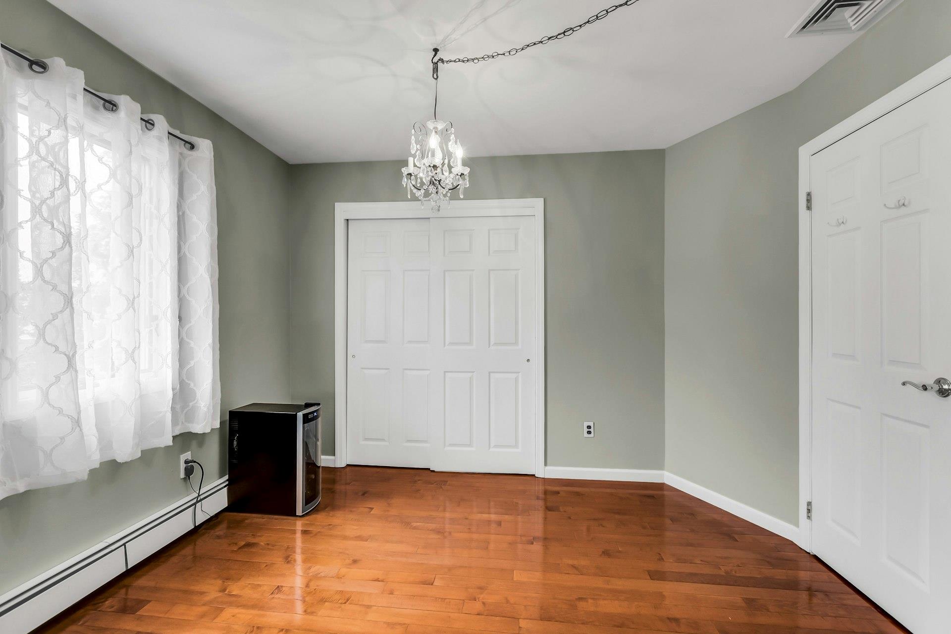 117 E Madison Street, East Islip, NY 11730