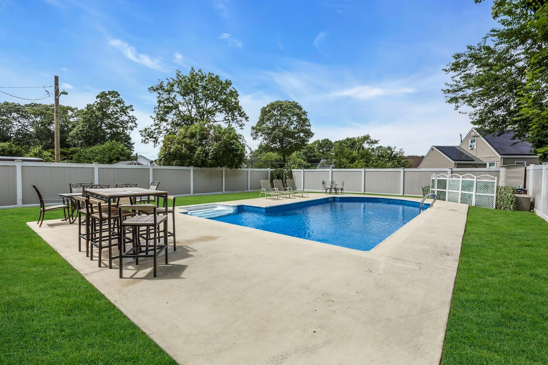 117 E Madison Street, East Islip, NY 11730
