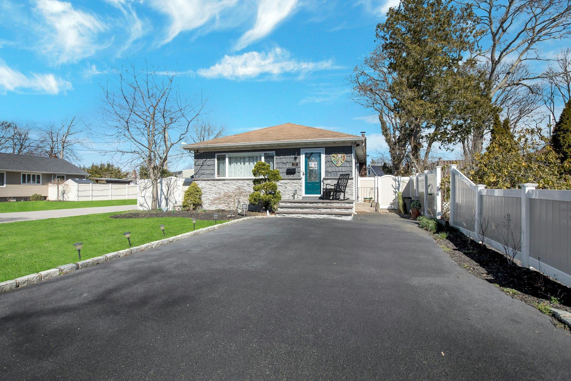 117 E Madison Street, East Islip, NY 11730