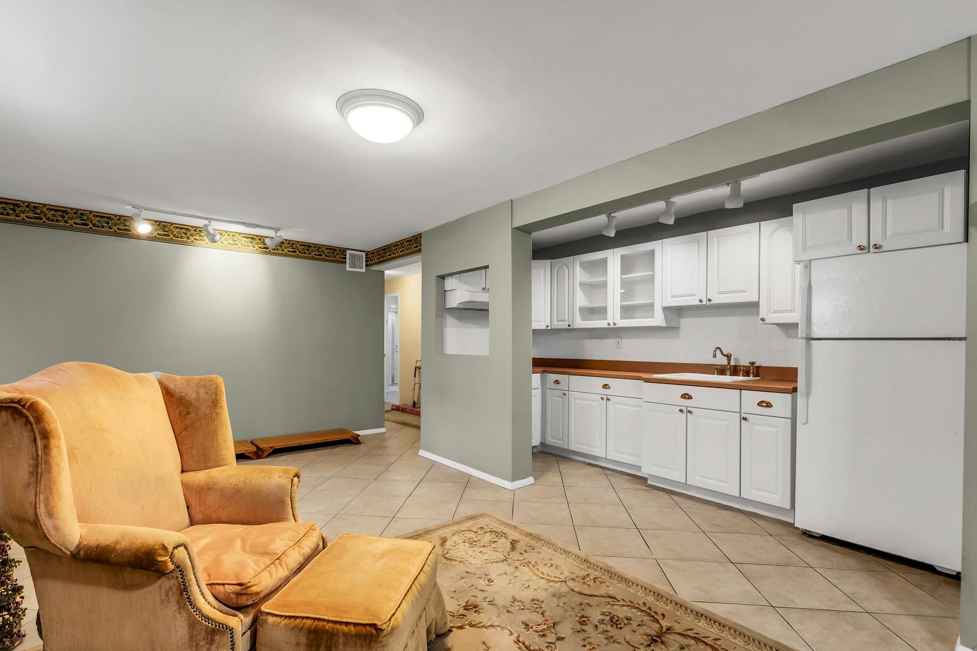 117 E Madison Street, East Islip, NY 11730