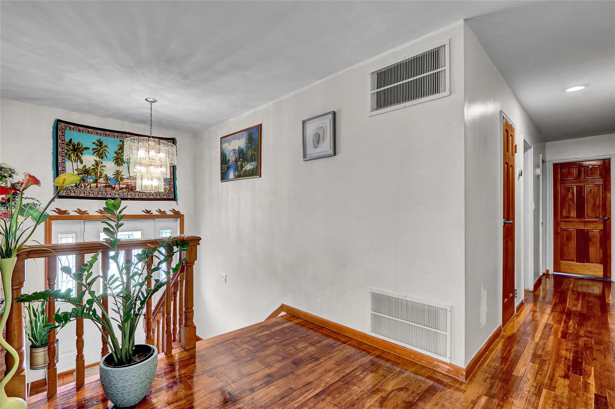 18 Pashen Place, Dix Hills, NY 11746