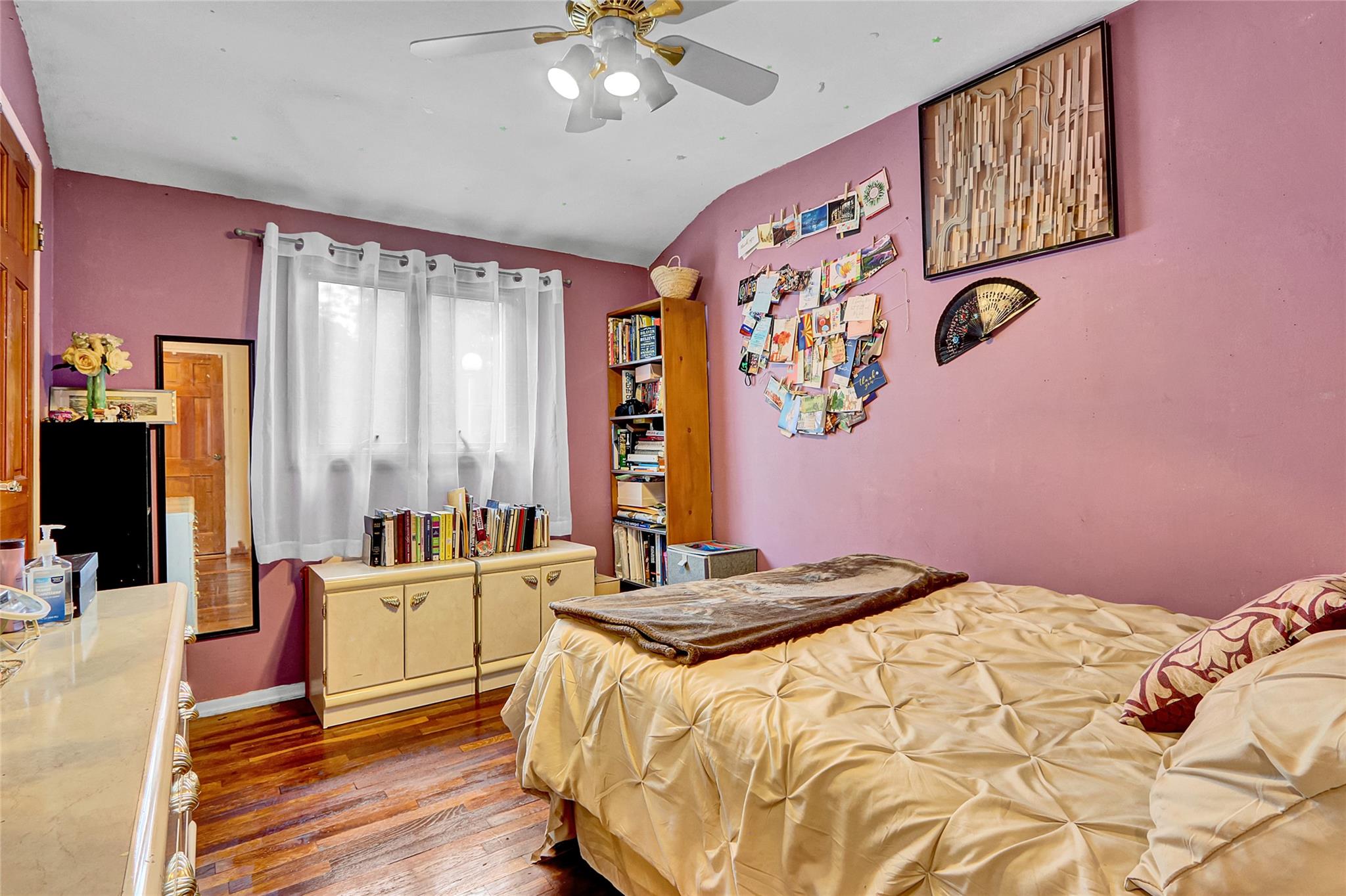 18 Pashen Place, Dix Hills, NY 11746