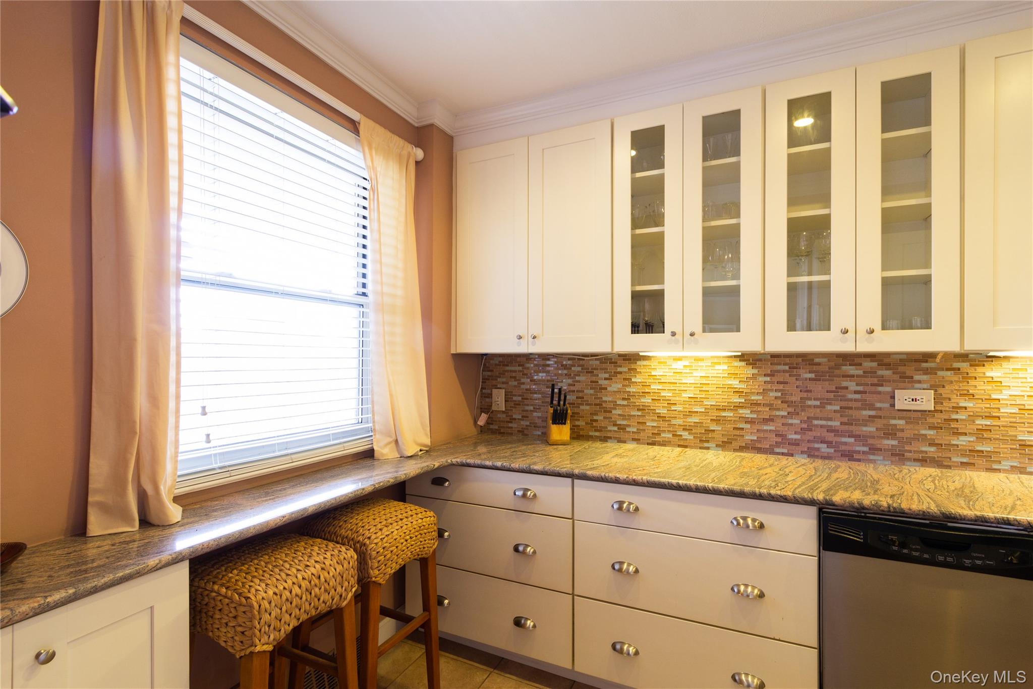 162-41 Powells Cove Boulevard # 4K, Beechhurst, NY 11357