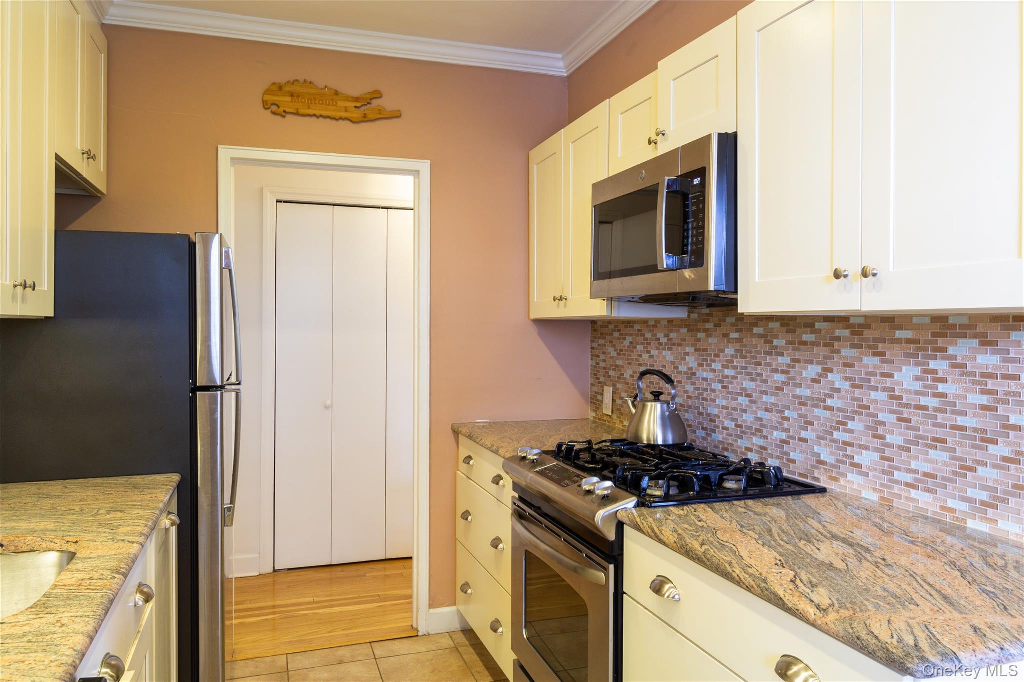 162-41 Powells Cove Boulevard # 4K, Beechhurst, NY 11357