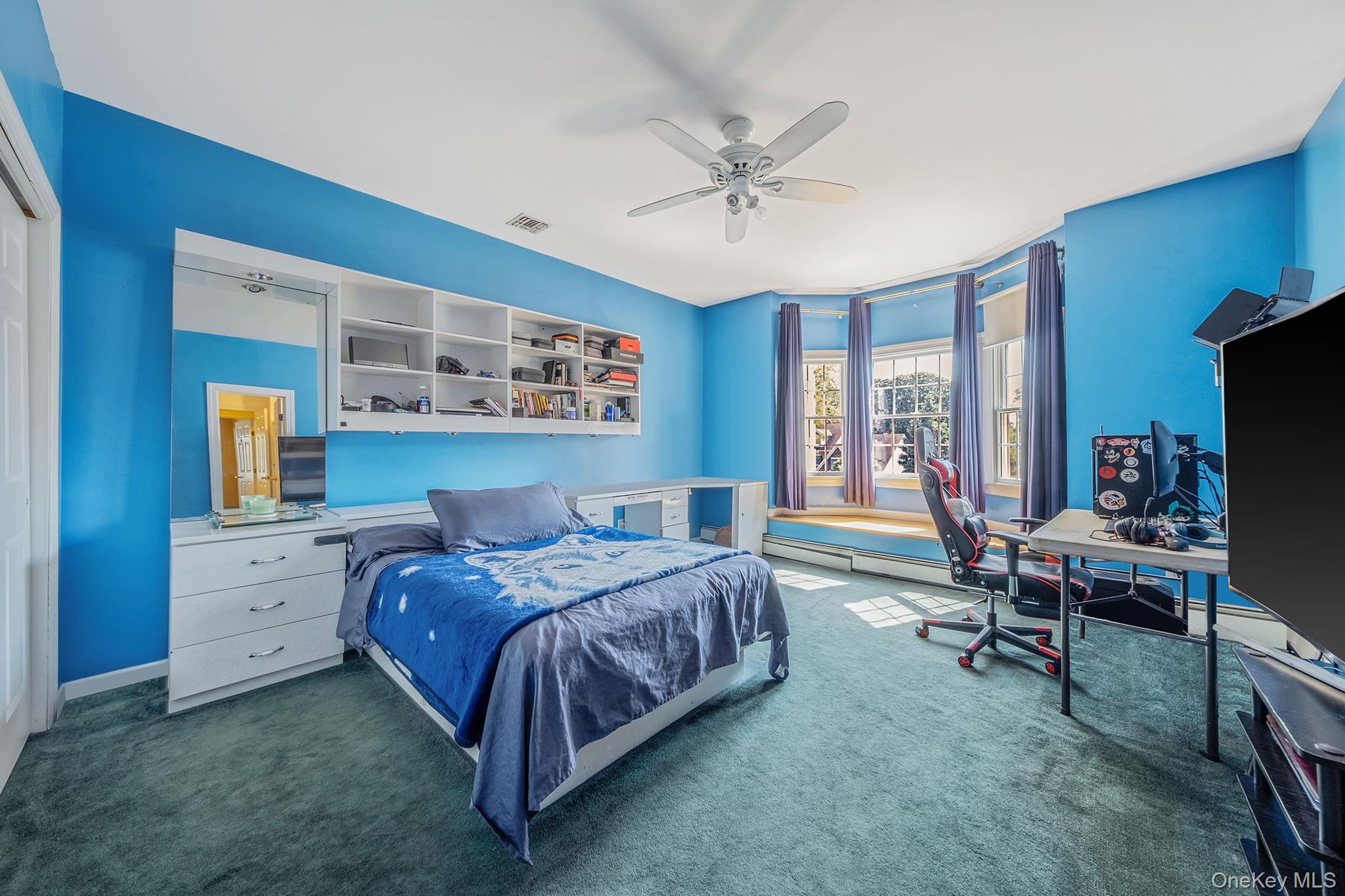 3 Kohlsaat Court, Smithtown, NY 11787