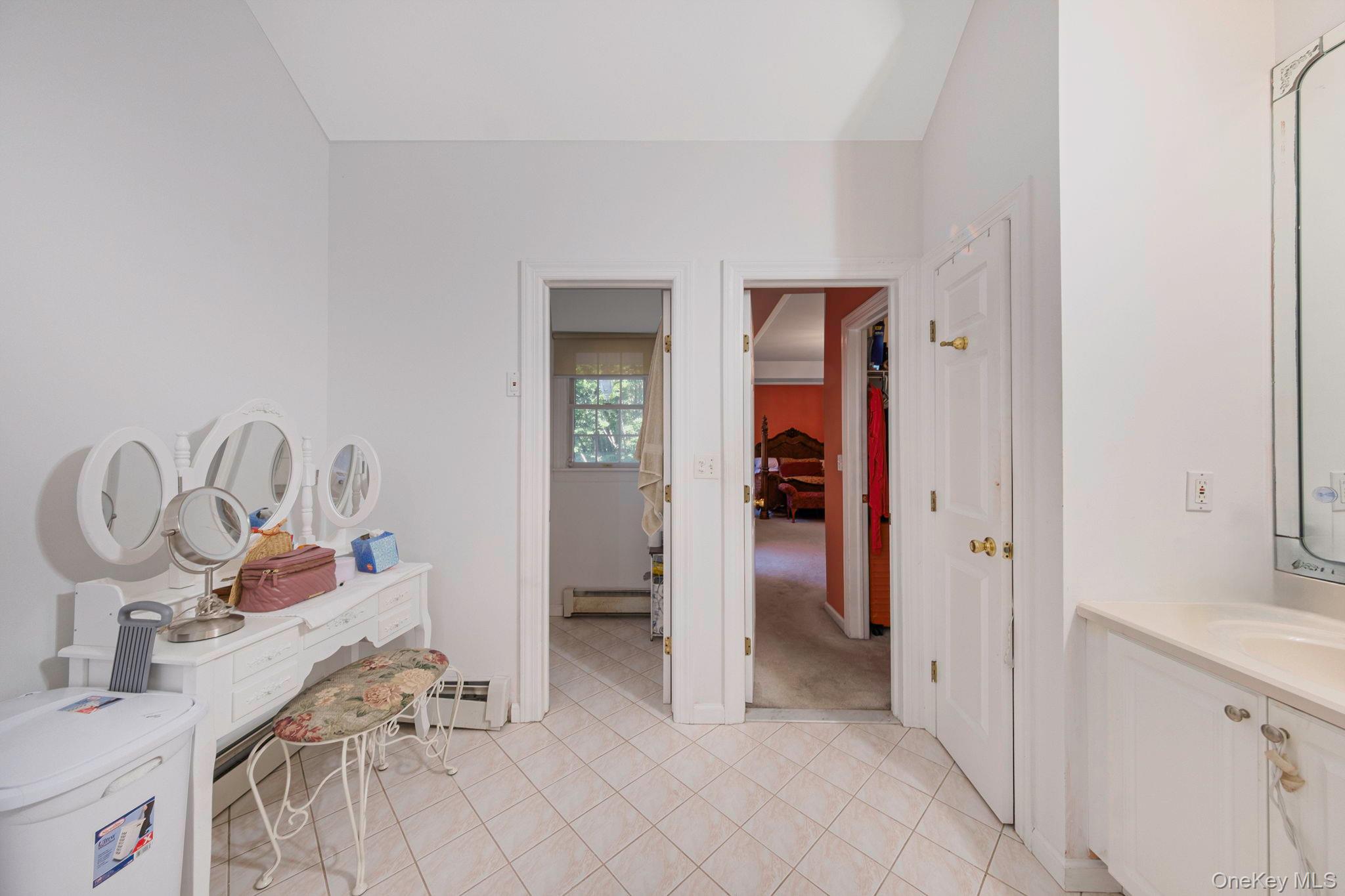 3 Kohlsaat Court, Smithtown, NY 11787